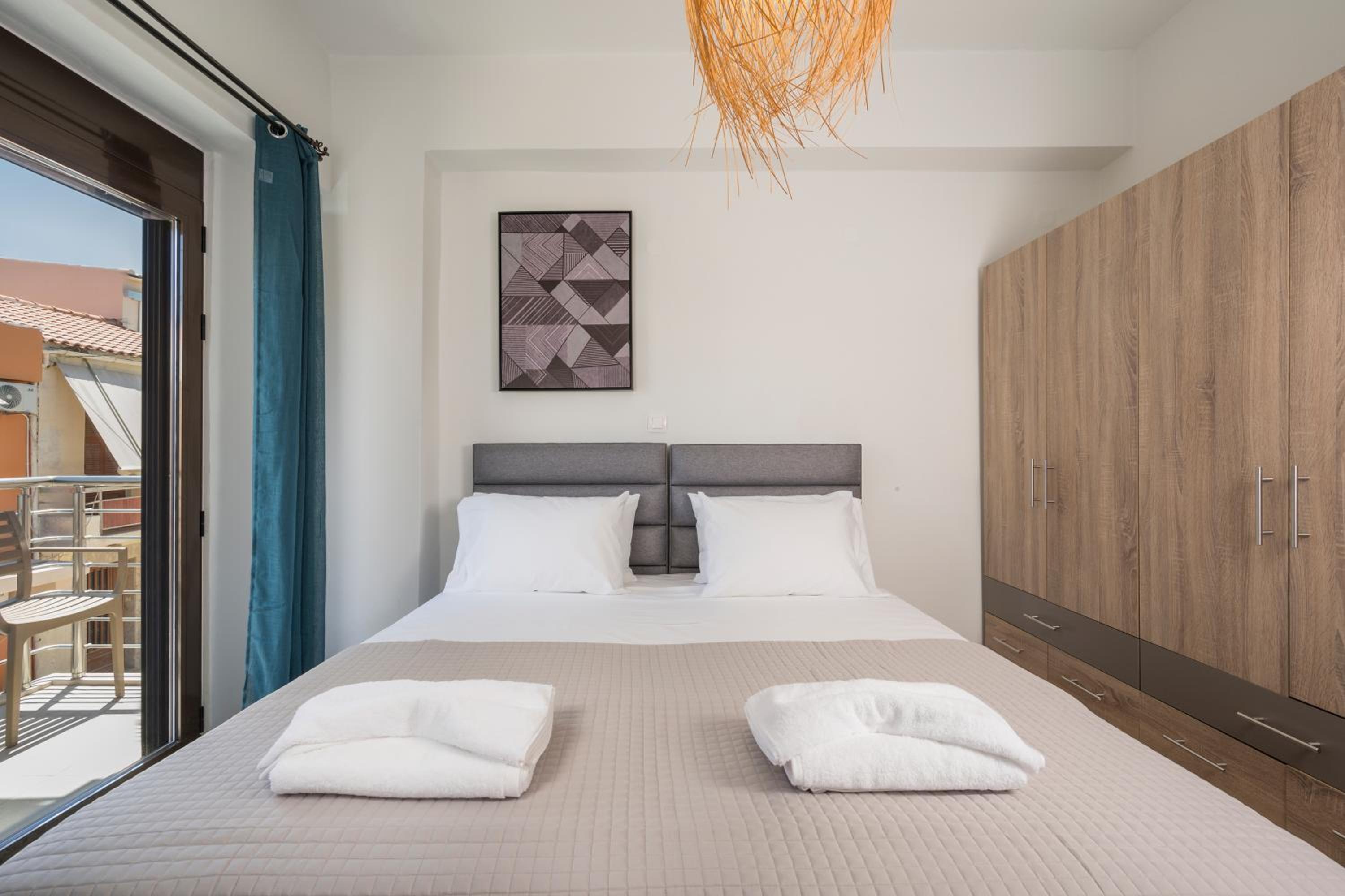 Two-Bedroom Apartment - Photo 4