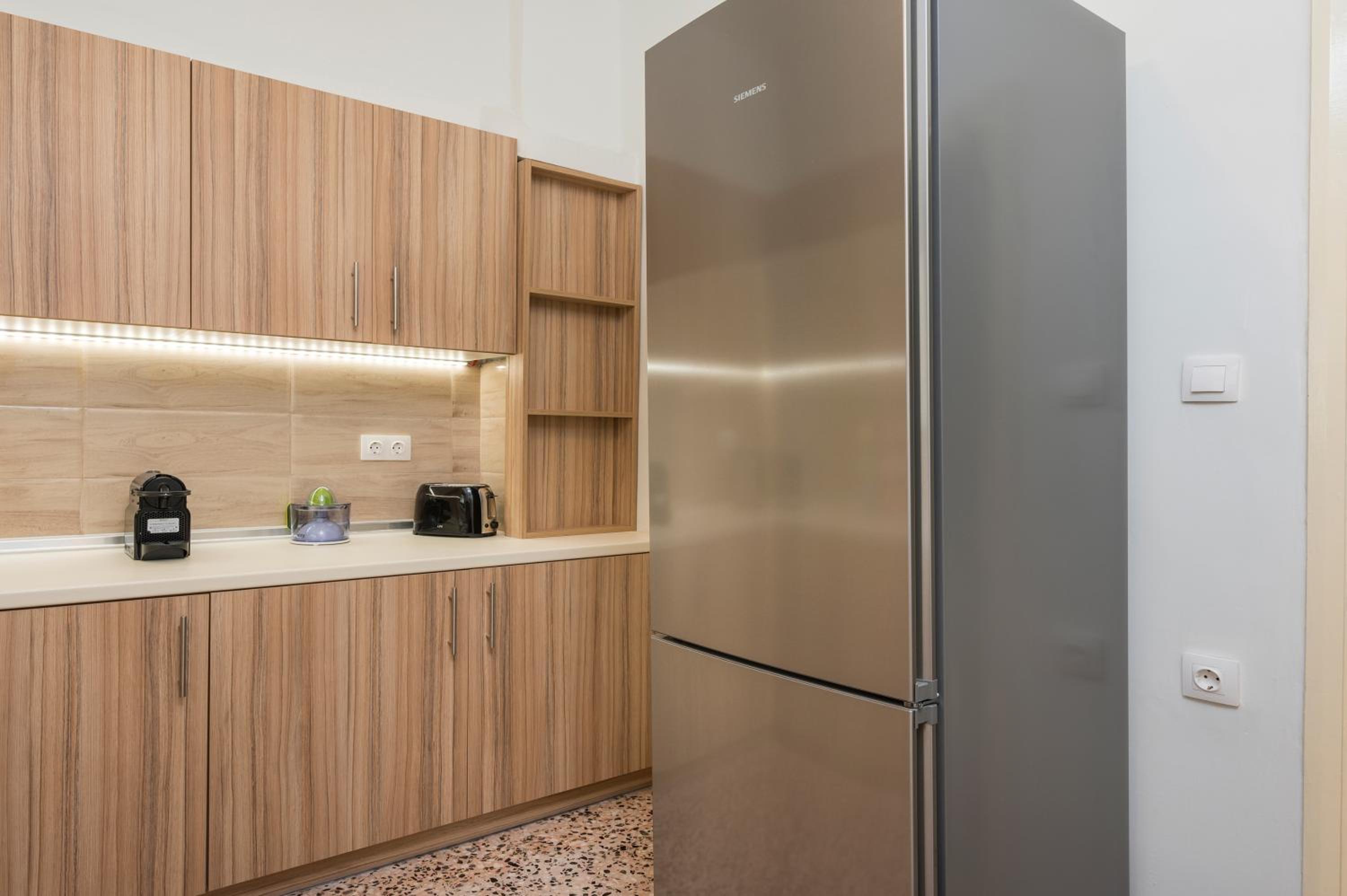 Two-Bedroom Apartment - Photo 26