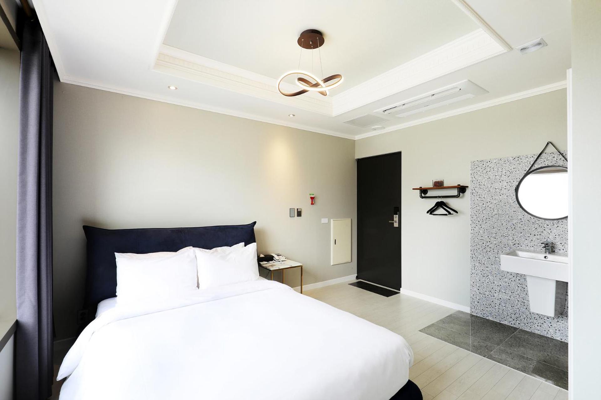 Deluxe Double Room - Photo 6