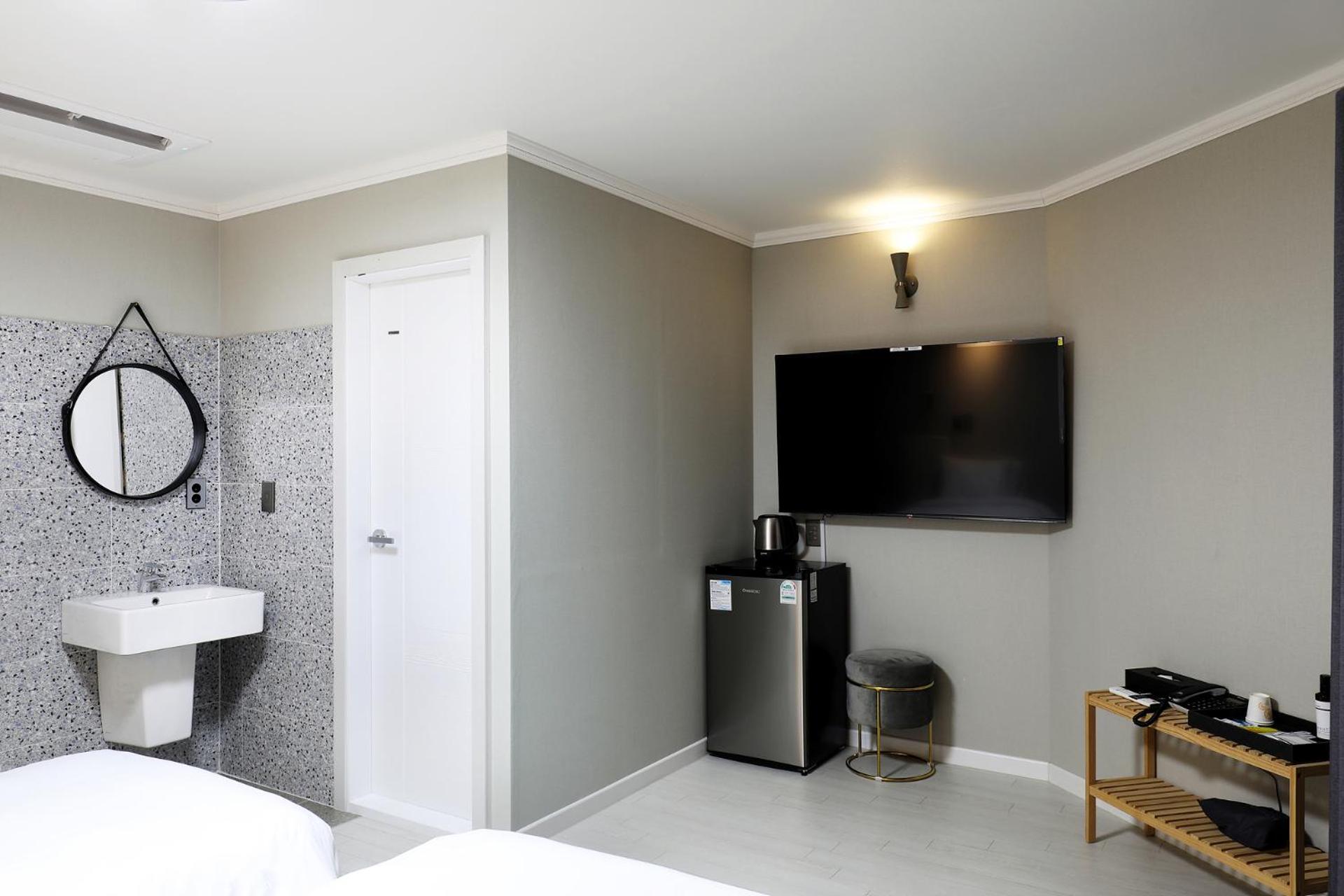 Deluxe Twin Room - Photo 5