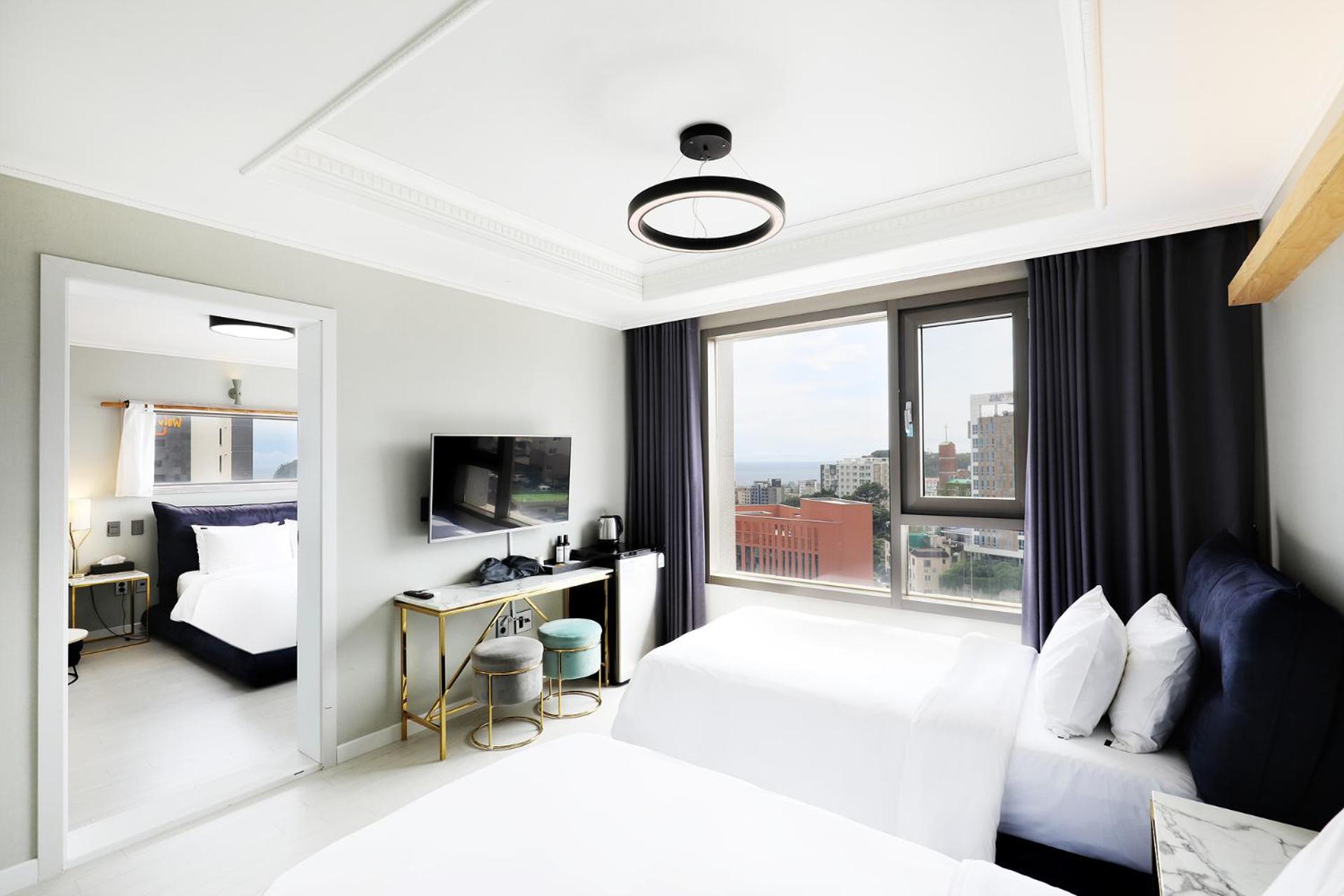 Family Suite - Photo 16