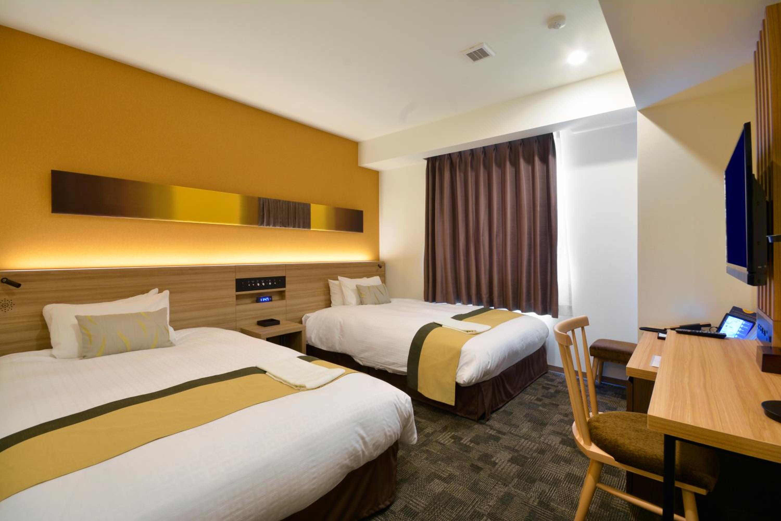 Deluxe Twin Room photo 2