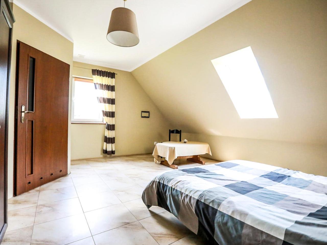 Twin Room with Lake View photo 3