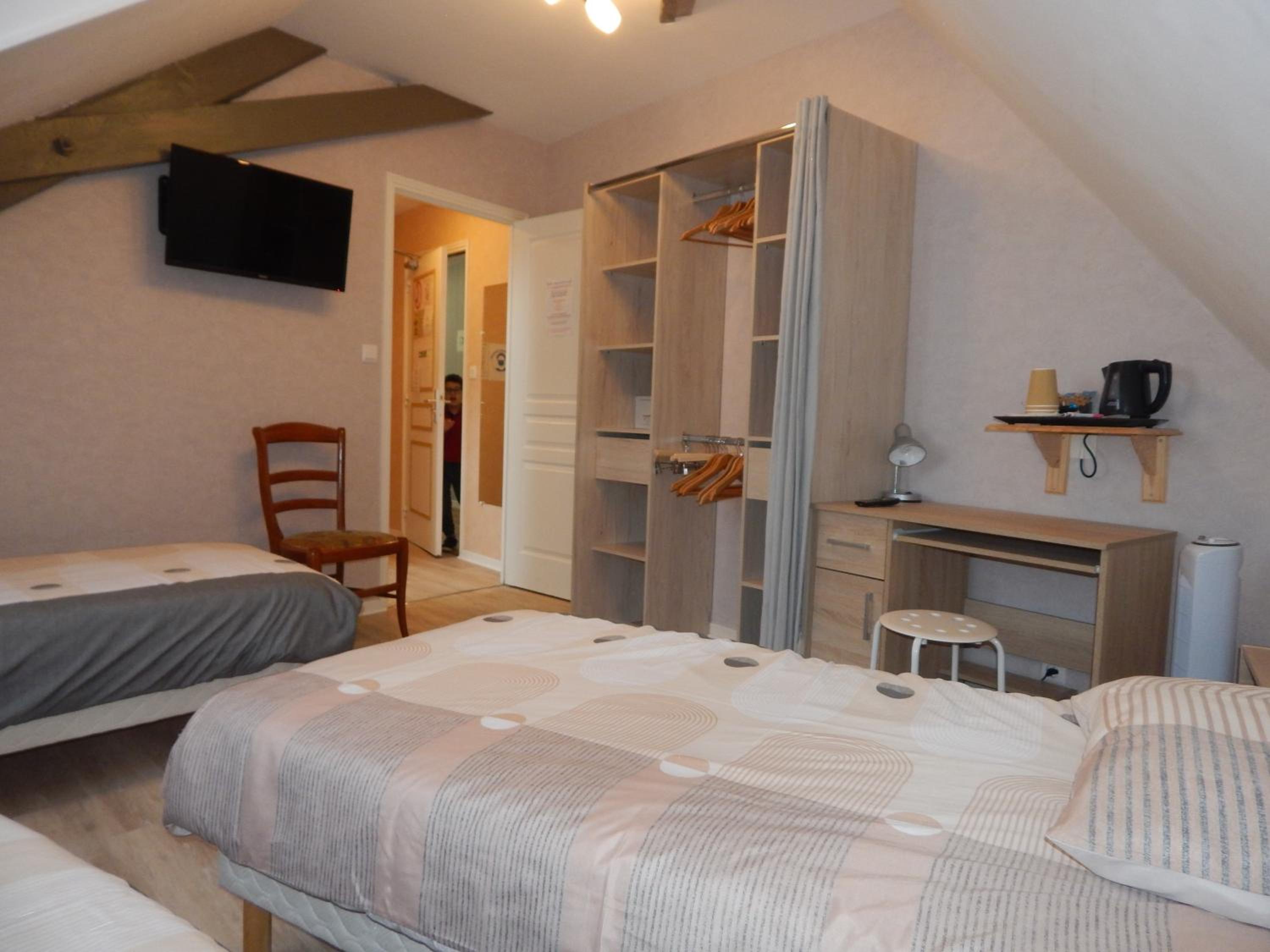 Triple Room - Photo 1