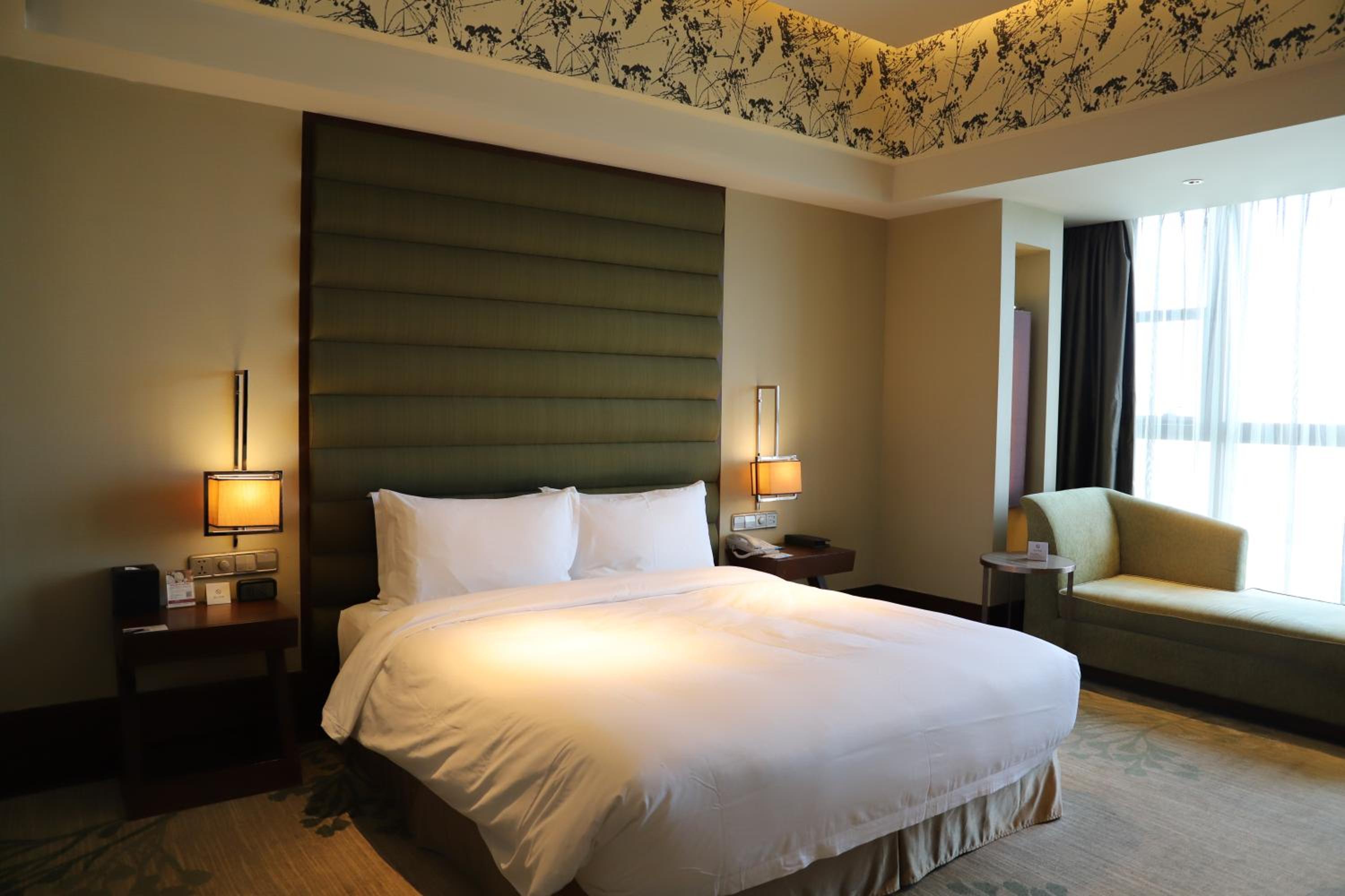 Standard King Room - High Floor - Photo 2