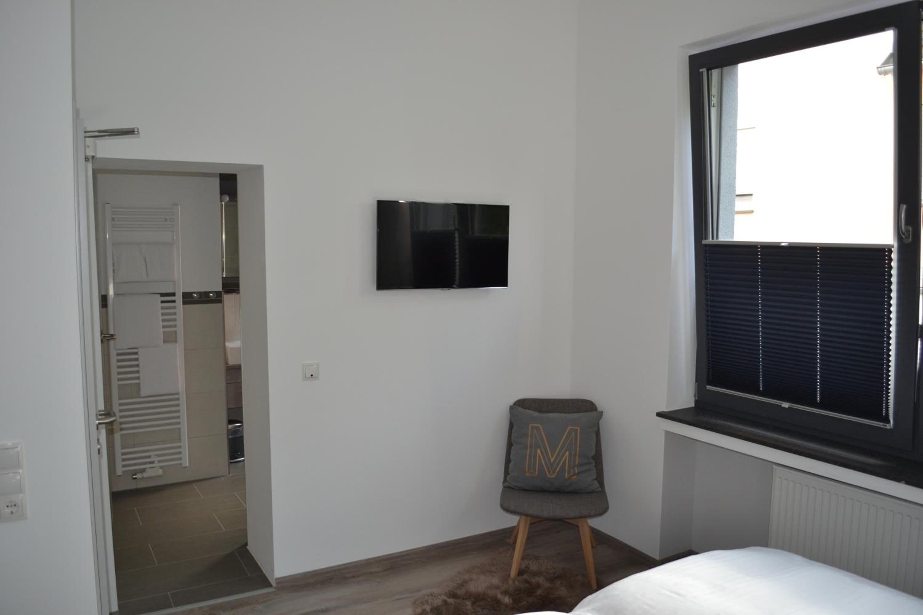 Double Room - Photo 1