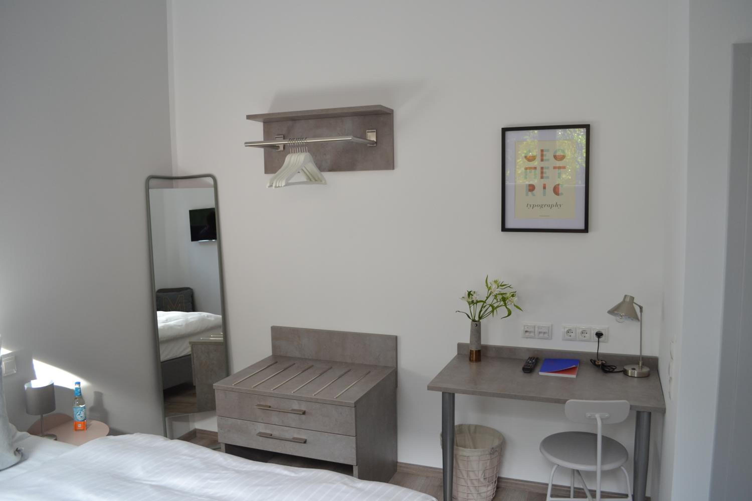 Double Room - Photo 4