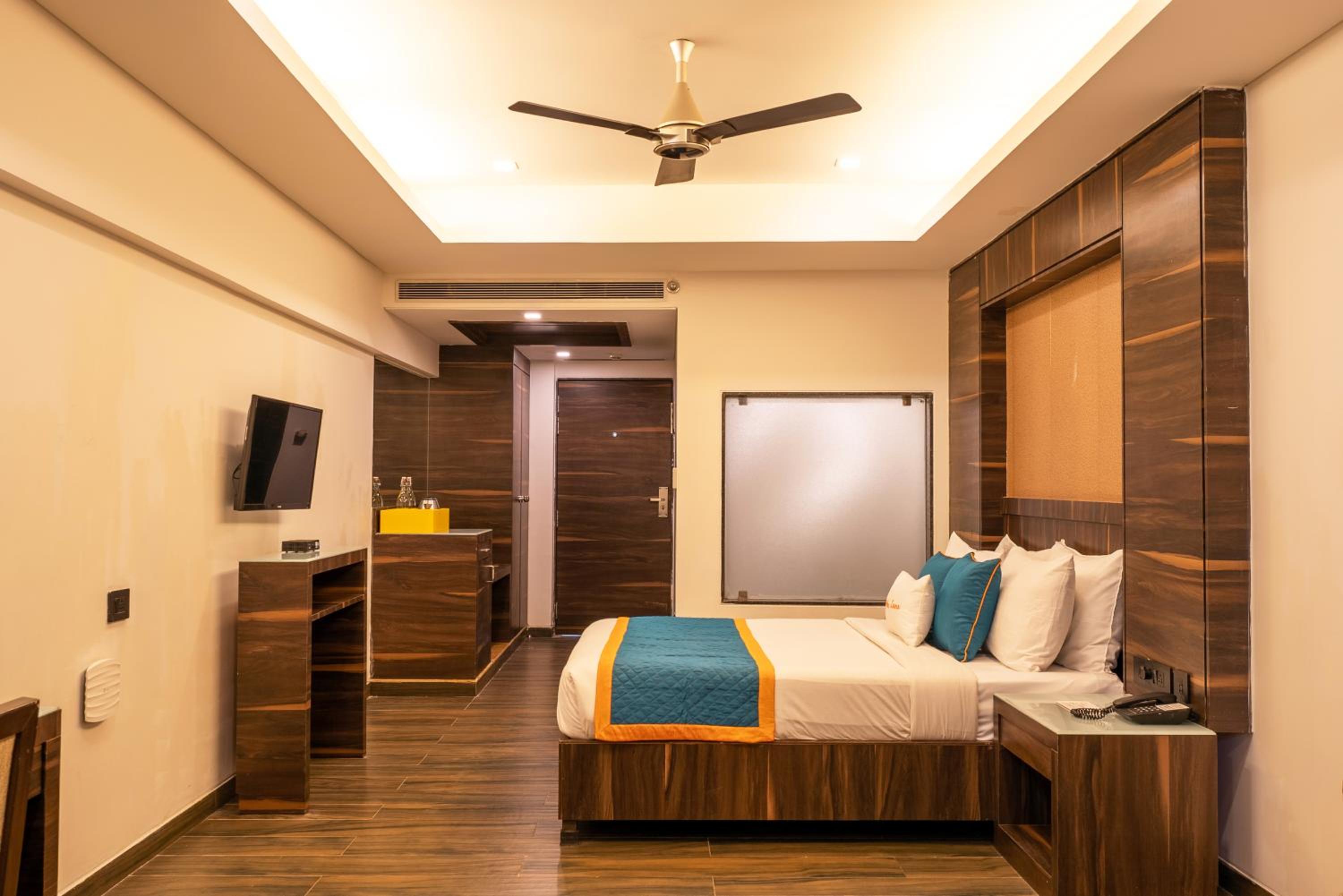 Deluxe Double or Twin Room