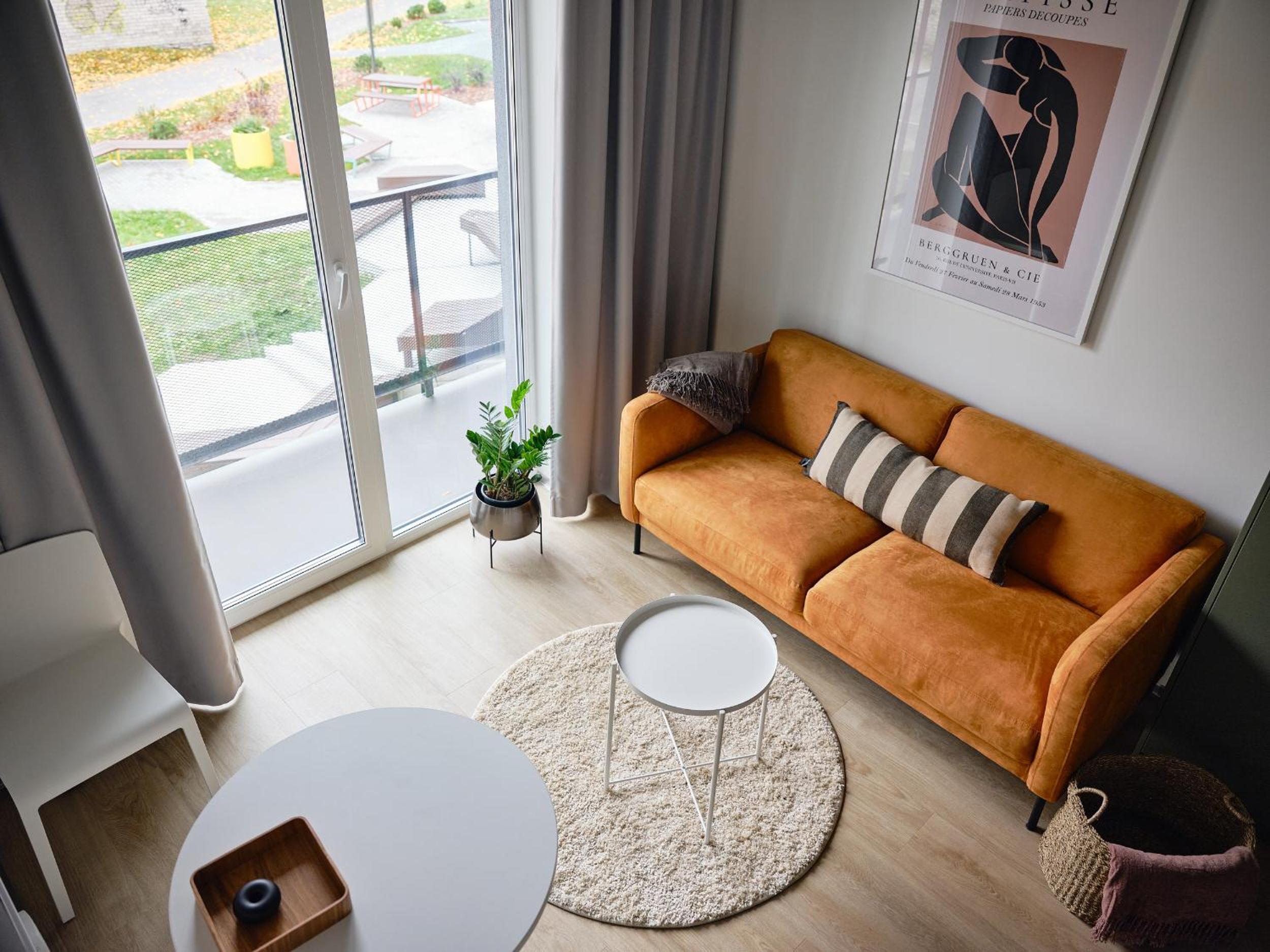 Studio with Balcony - Photo 5