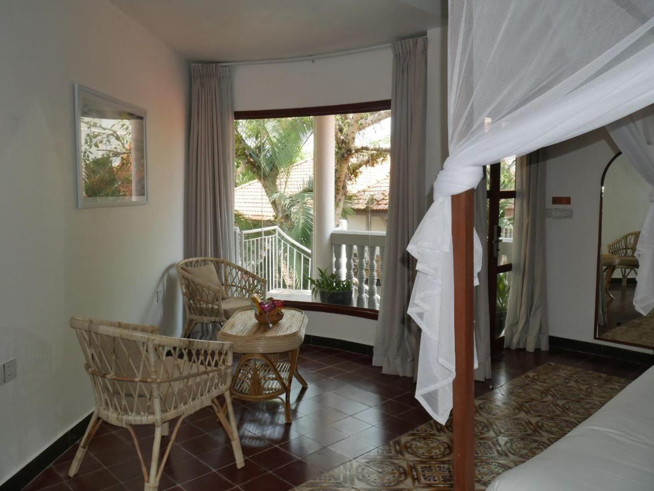 Jungle Panorama - Photo 1