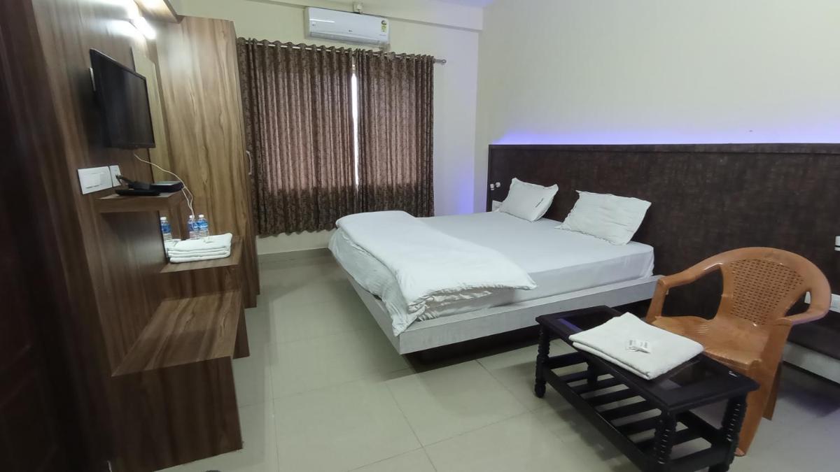 Deluxe Double Room - Photo 8