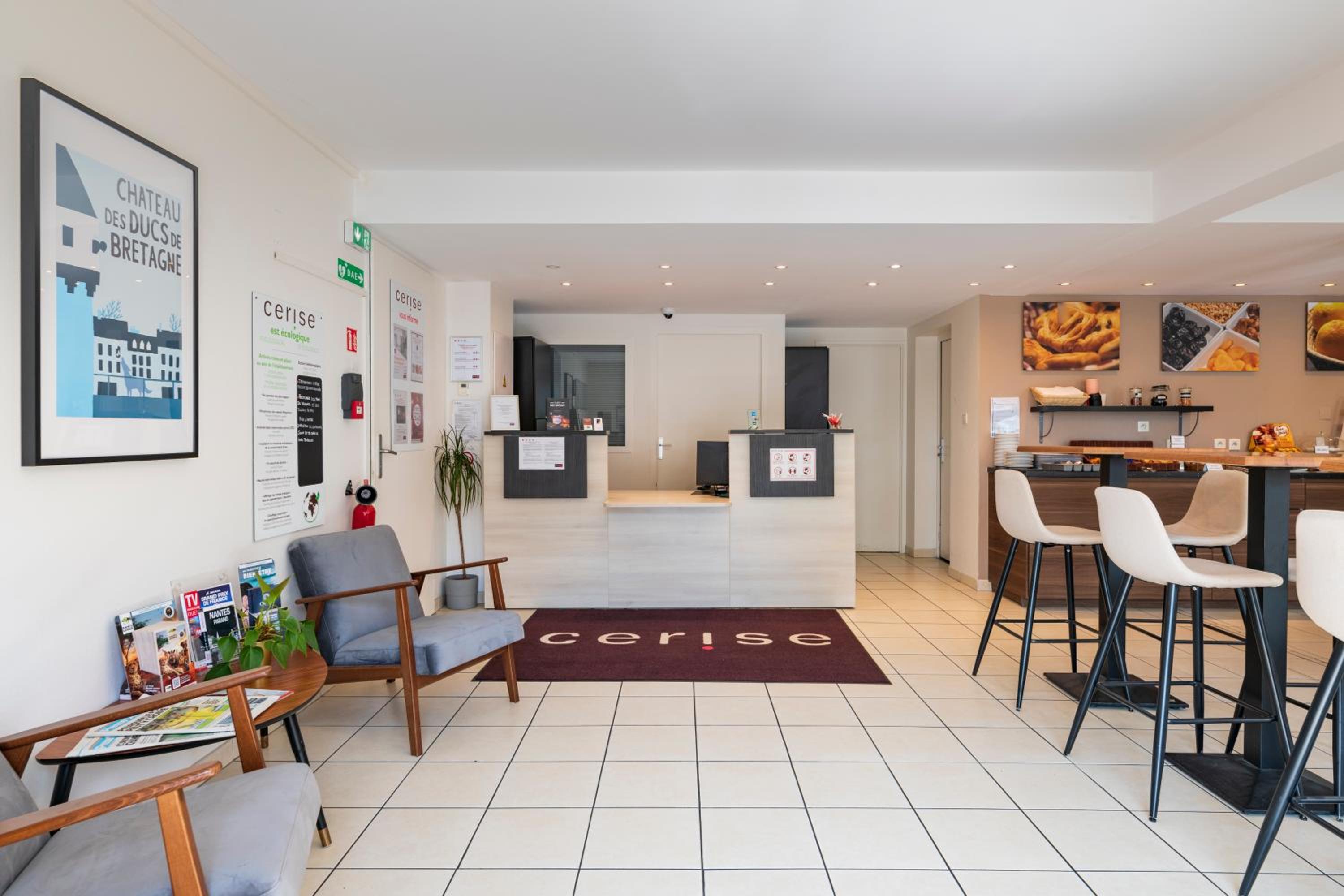 Apartment 4 People with Kitchenette - Photo 9