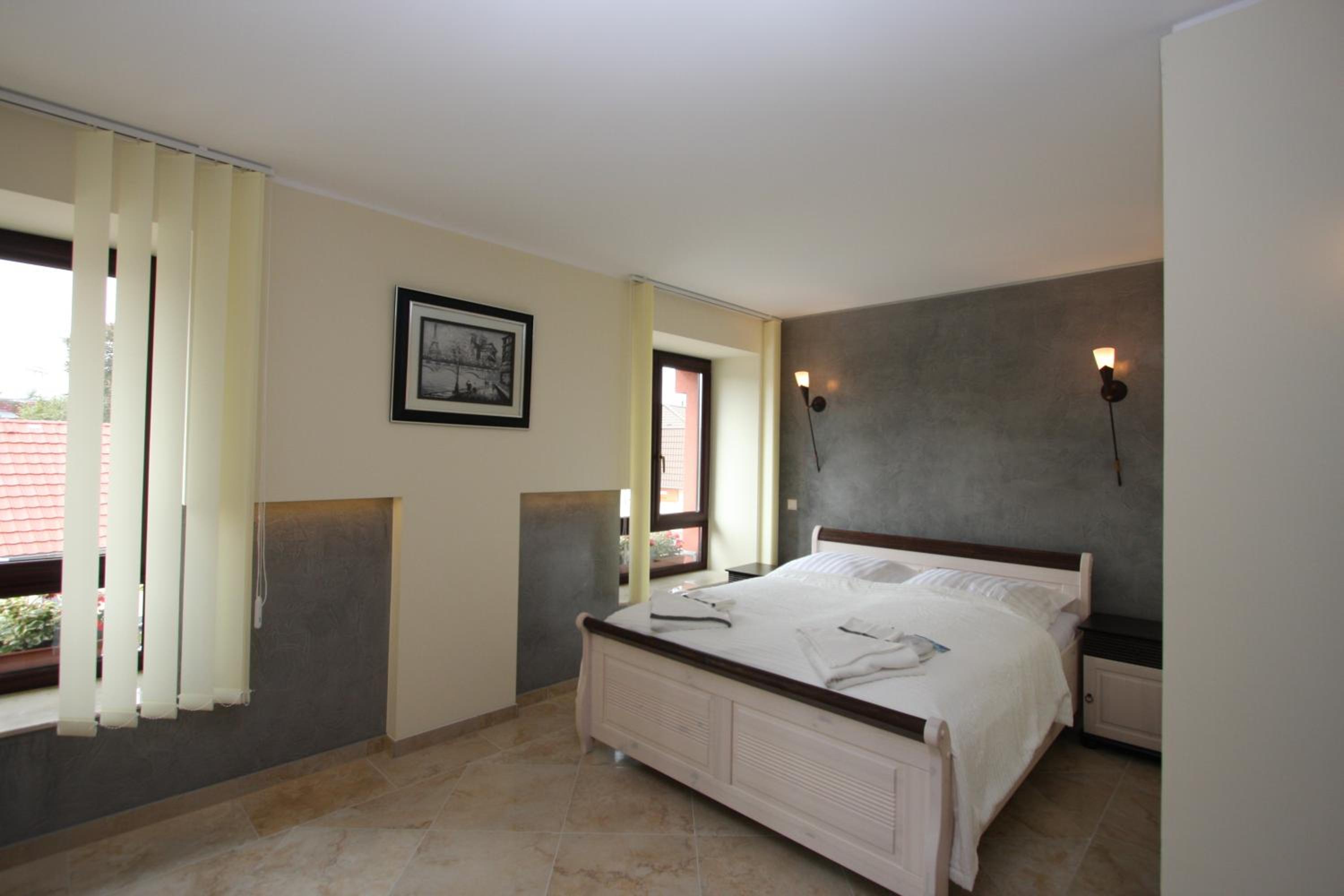 Budget Twin Room - Photo 4