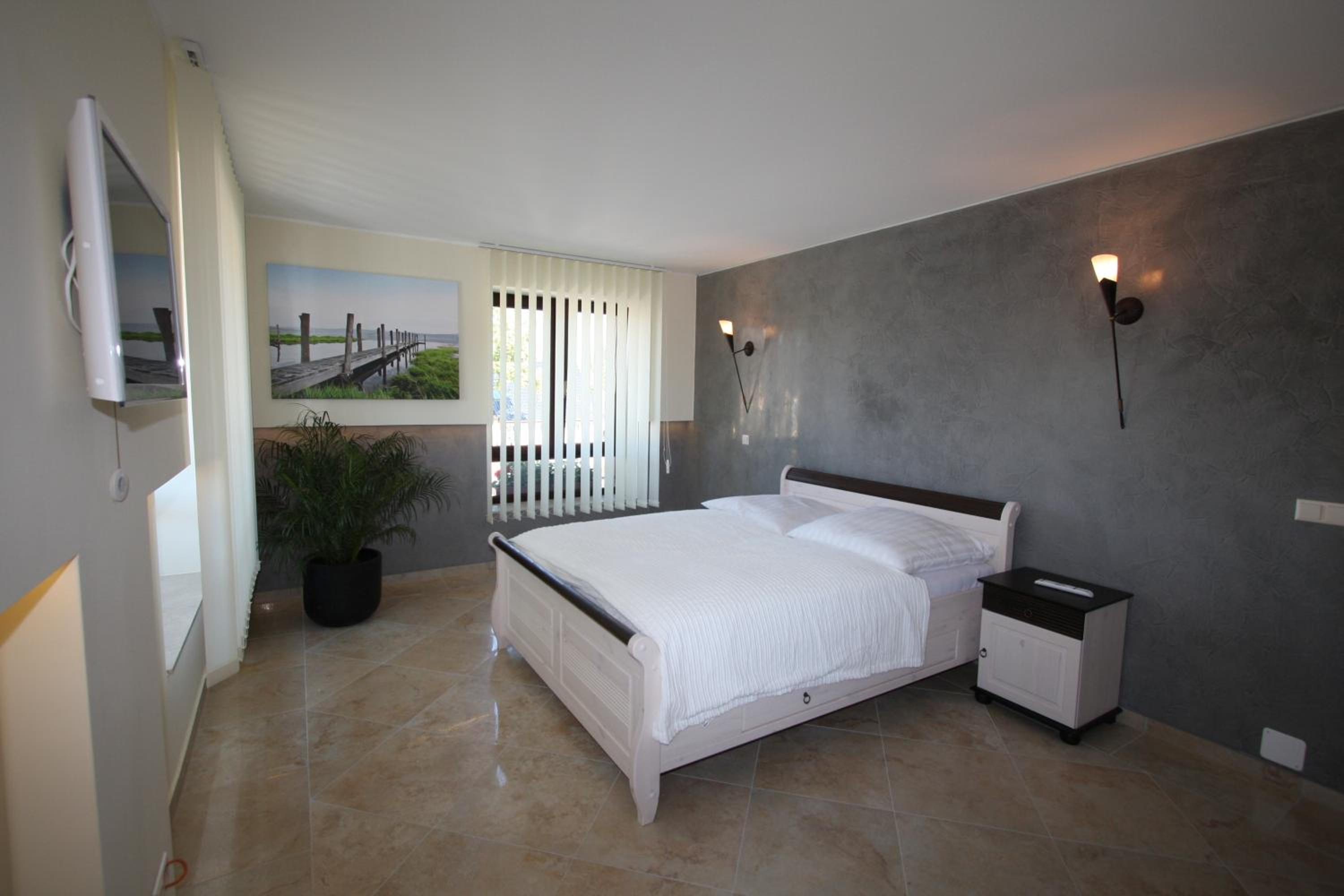 Double or Twin Room - Photo 1