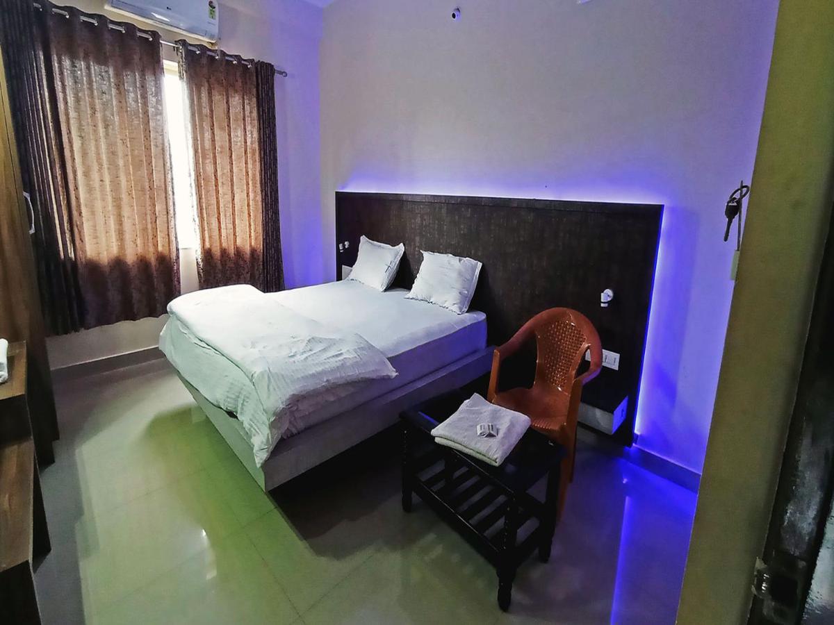 Deluxe Double Room - Photo 12