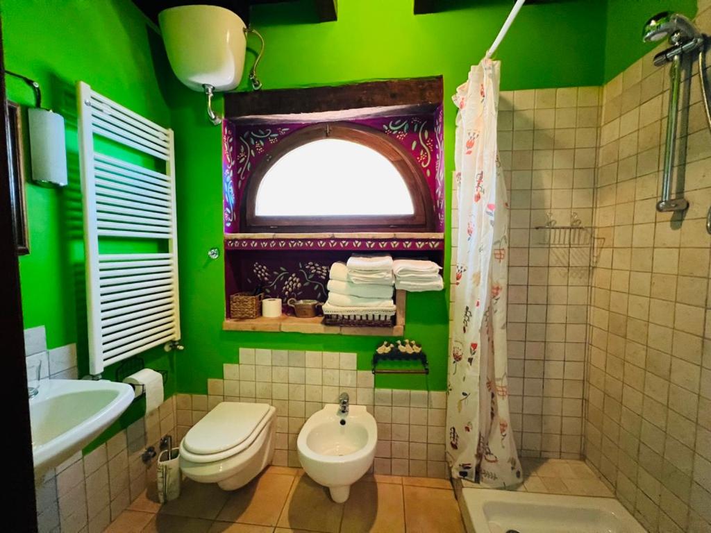 Quadruple Room with Bathroom - Photo 4