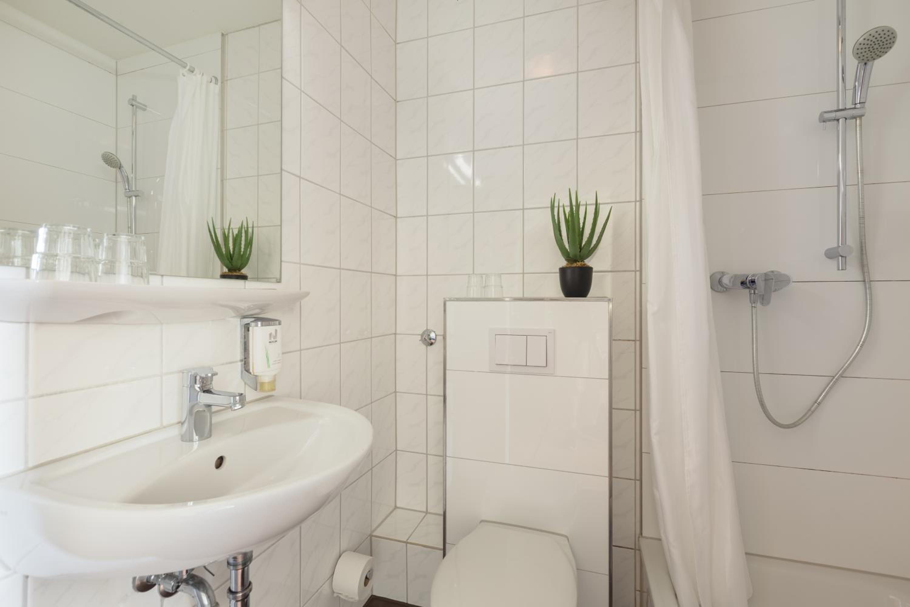 Triple Room - Photo 6