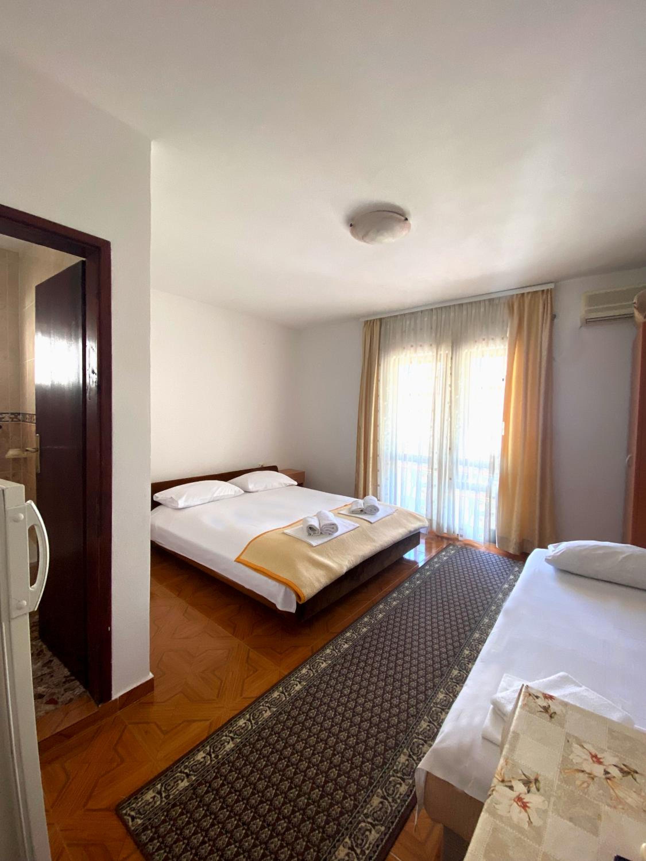 Standard Triple Room with Balcony, Sea and Pool View