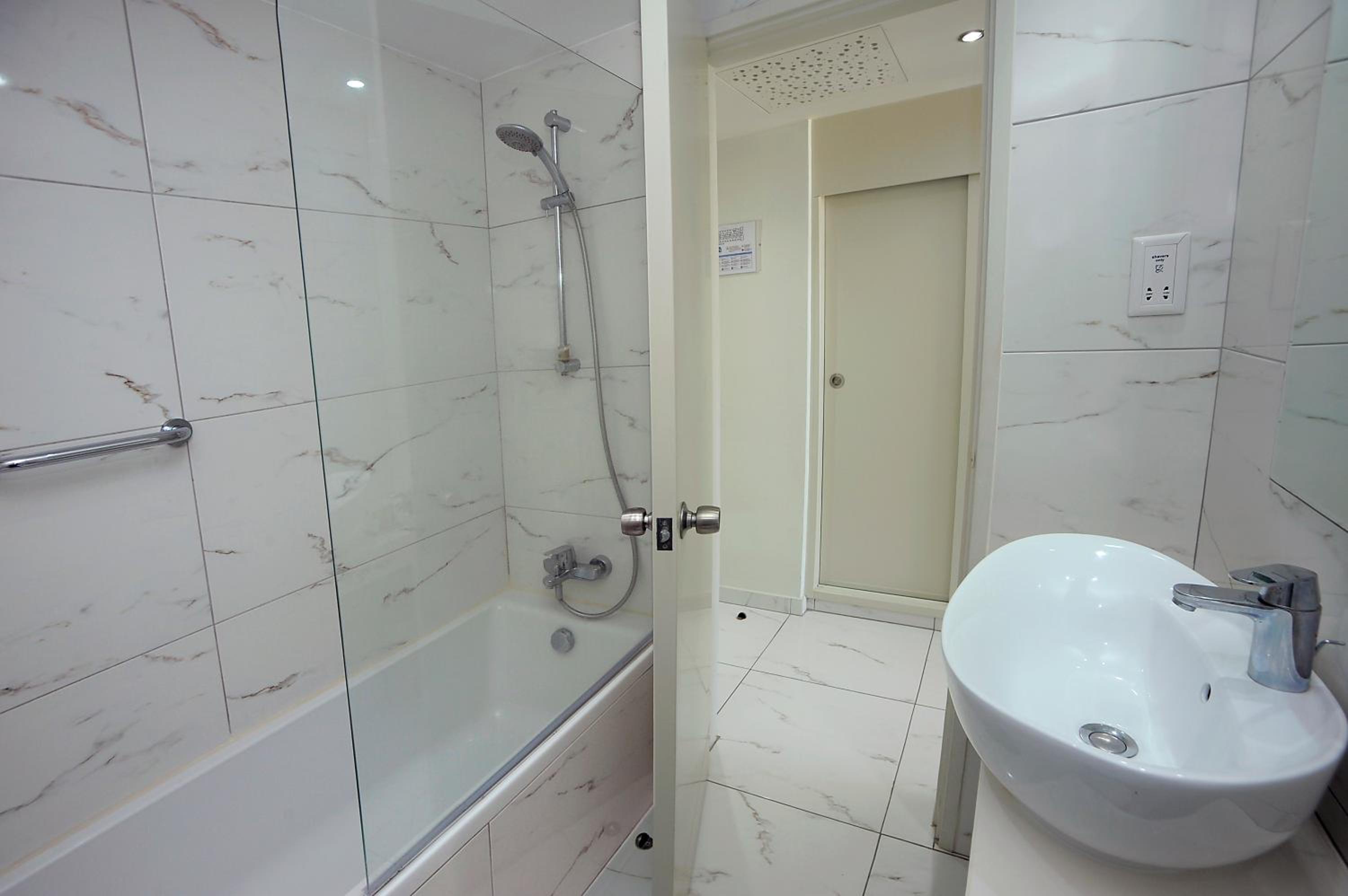 Superior Double or Twin Room with Inland View - Photo 4