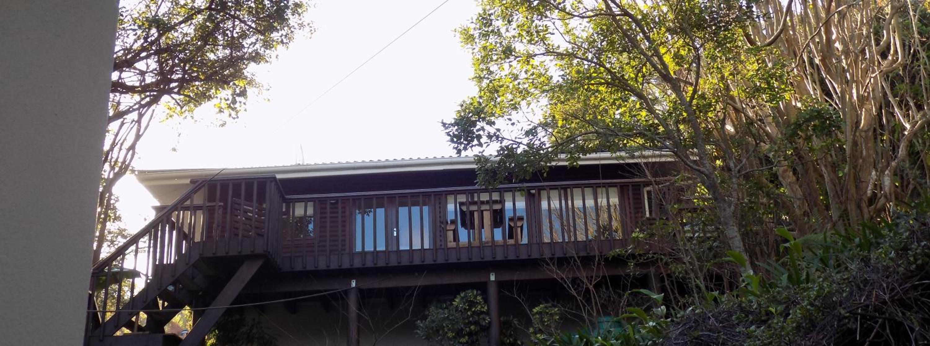 Two-Bedroom Cottage - Photo 2
