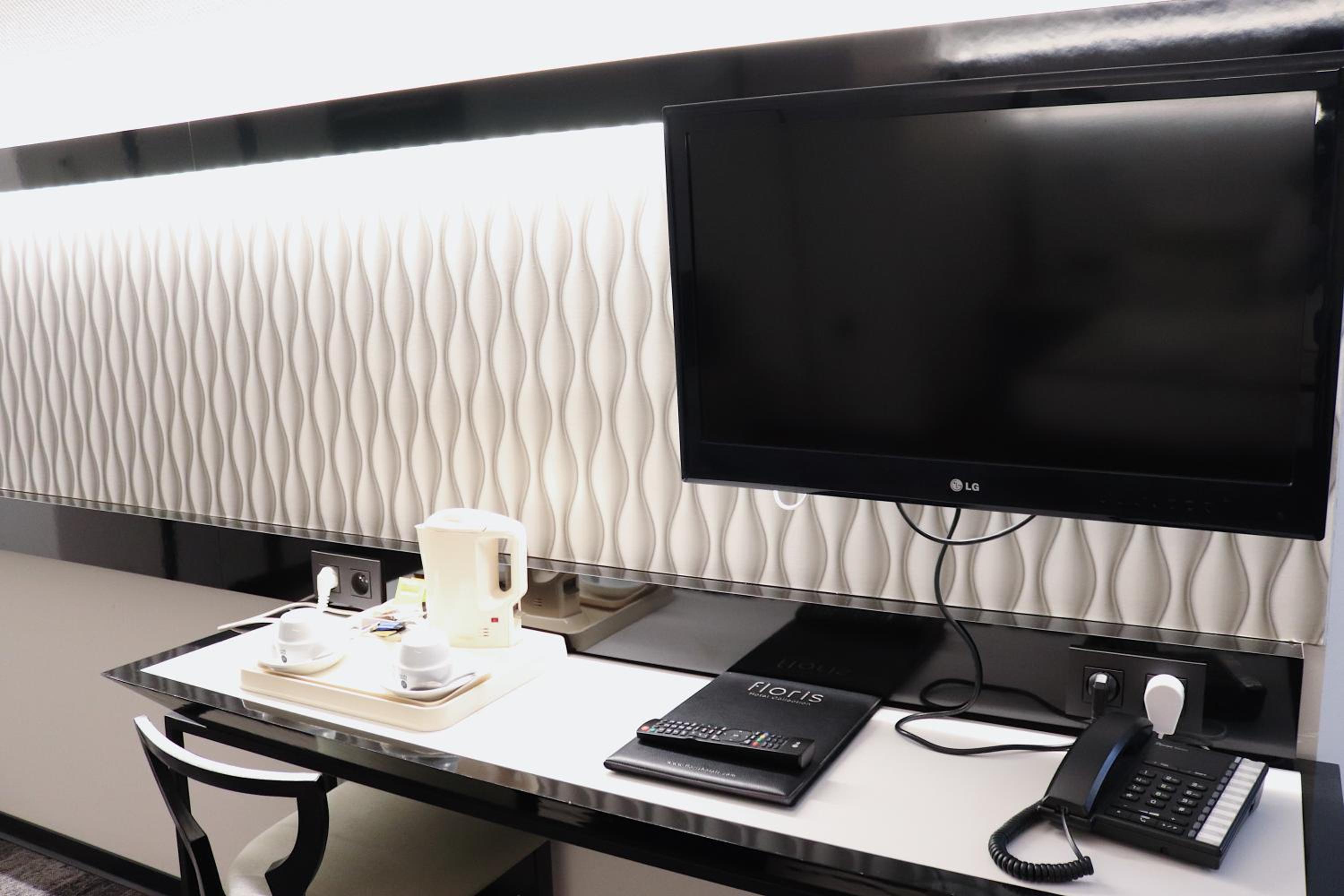Executive Double Room - Photo 16