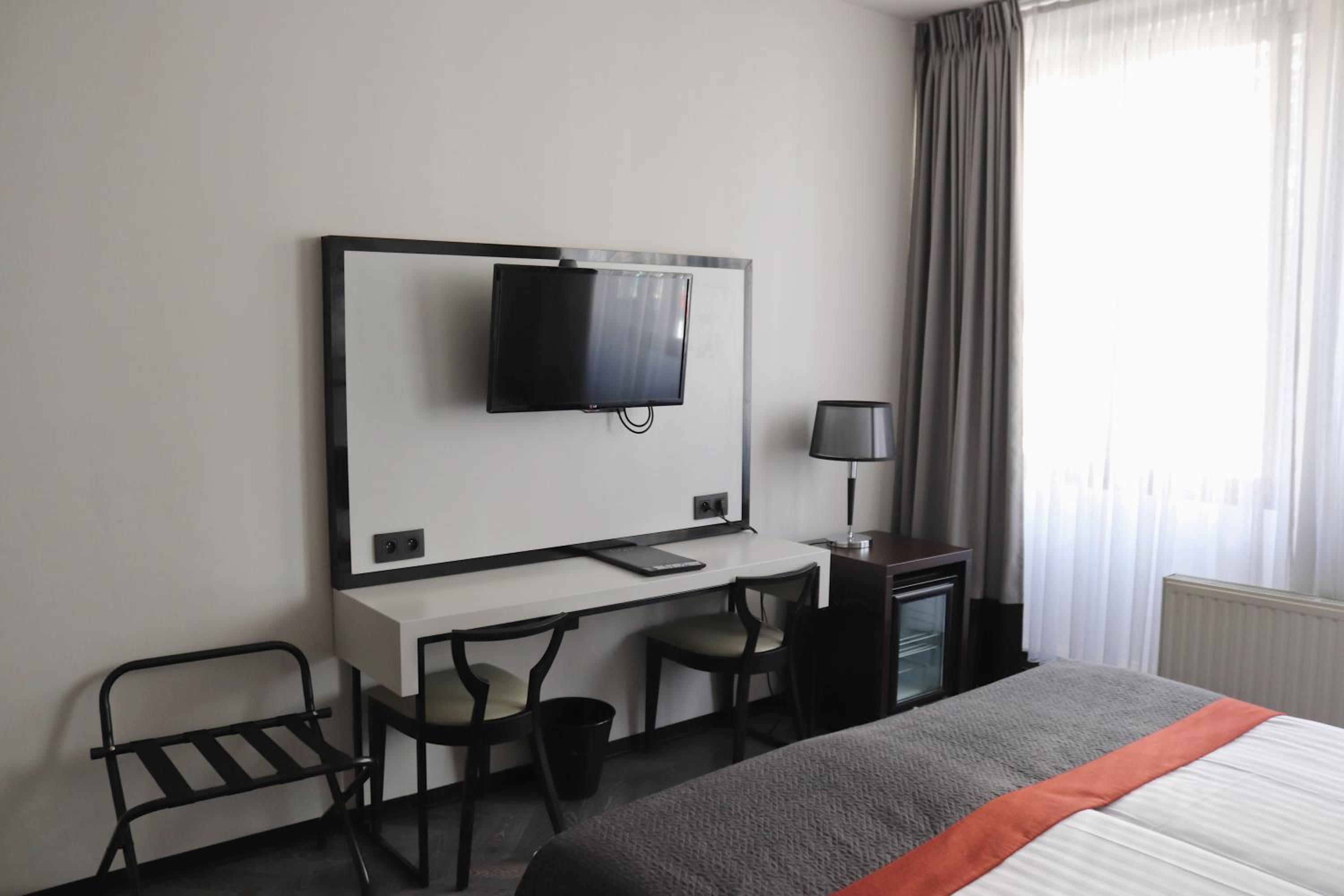 Executive Double Room - Photo 3