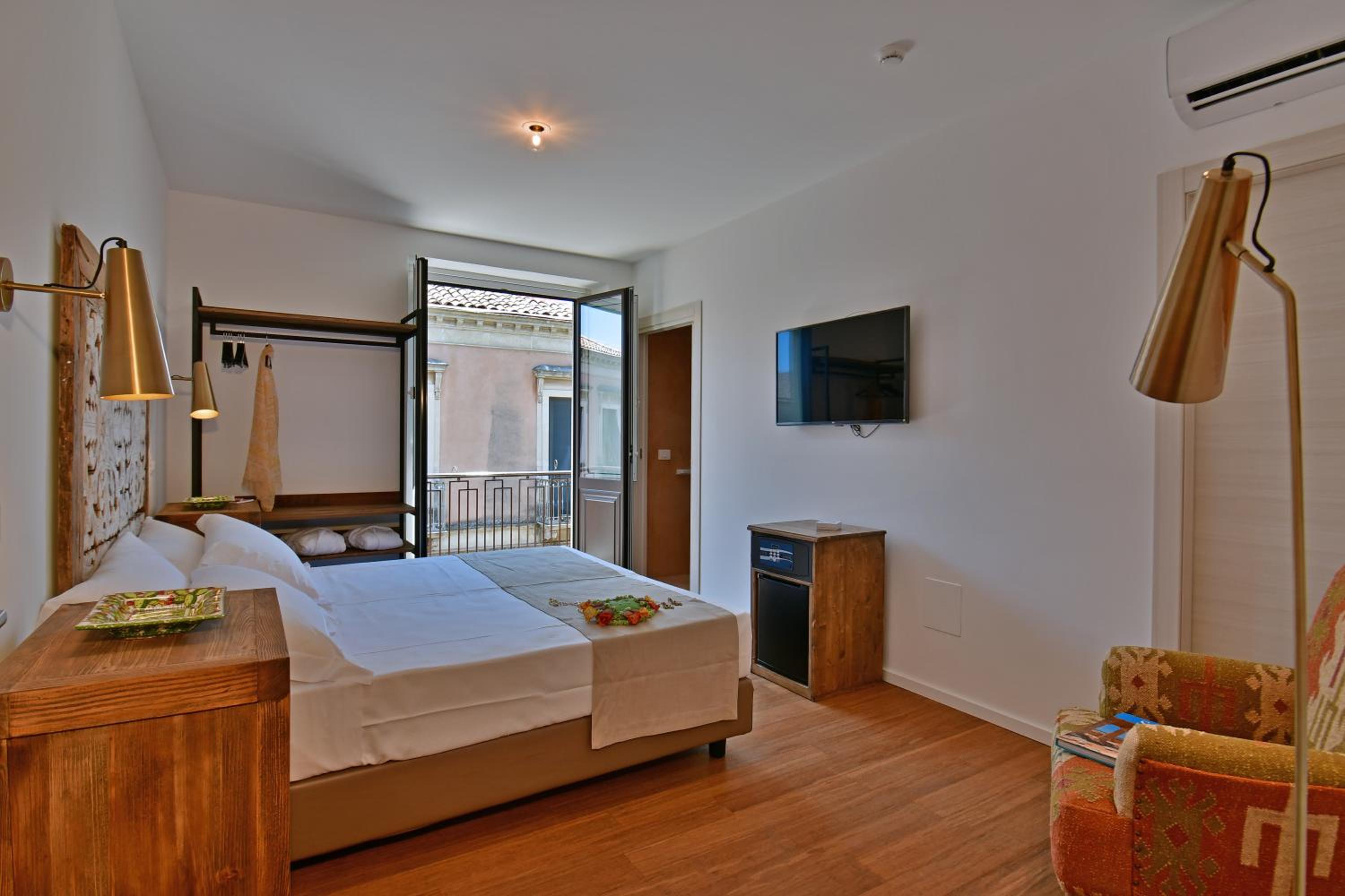Standard Double or Twin Room - Photo 1