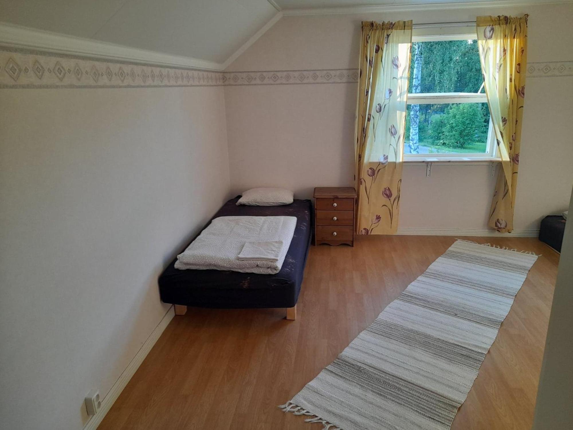 Two-Bedroom House photo 2