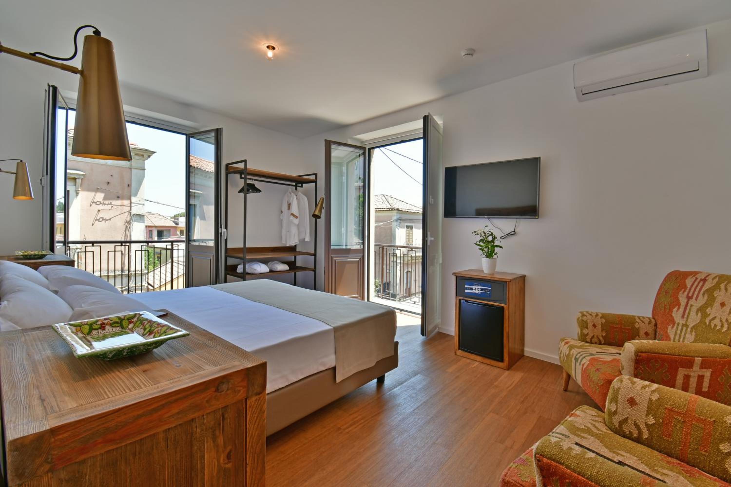Standard Double or Twin Room - Photo 27