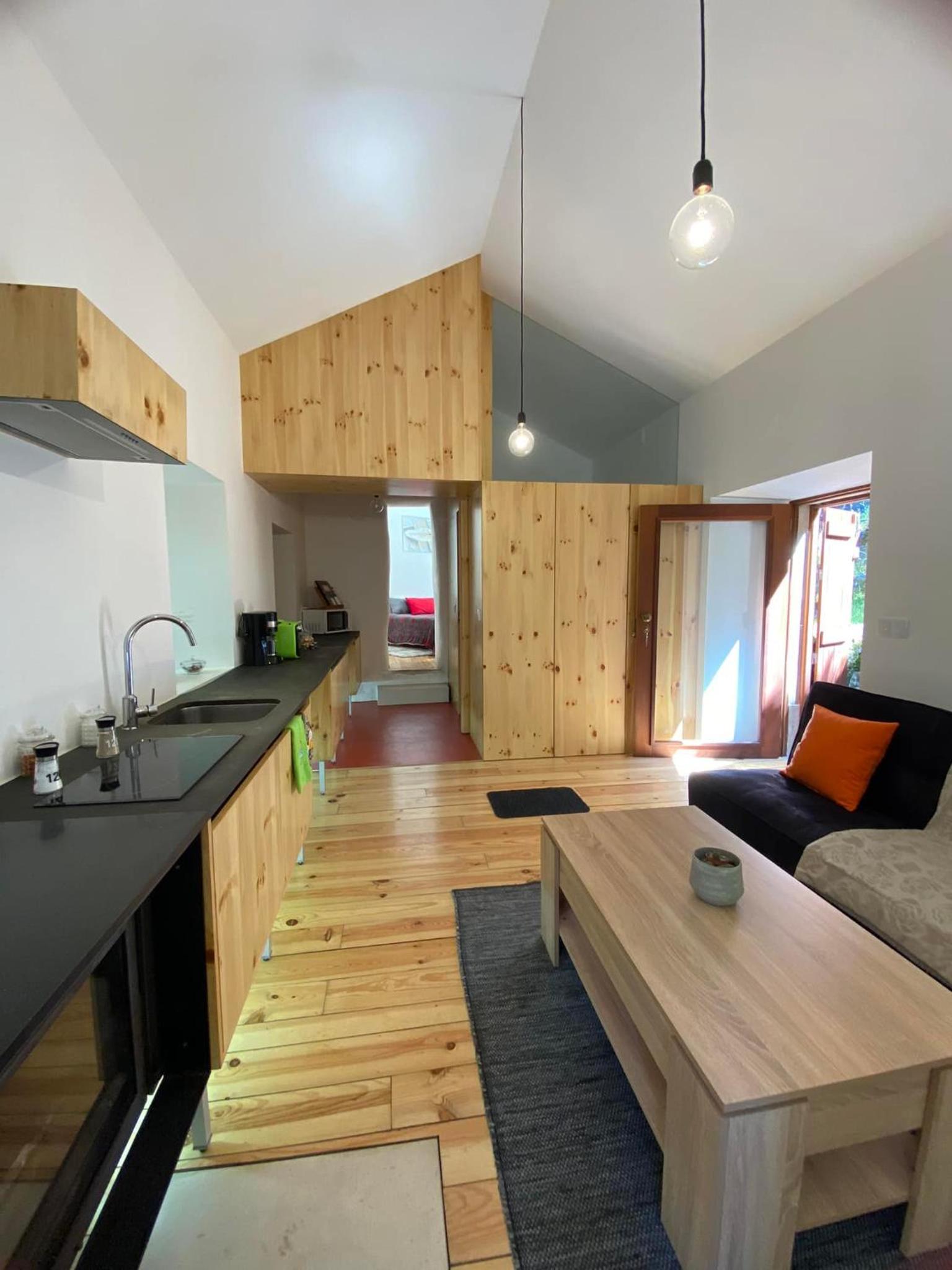 One-Bedroom House photo 1