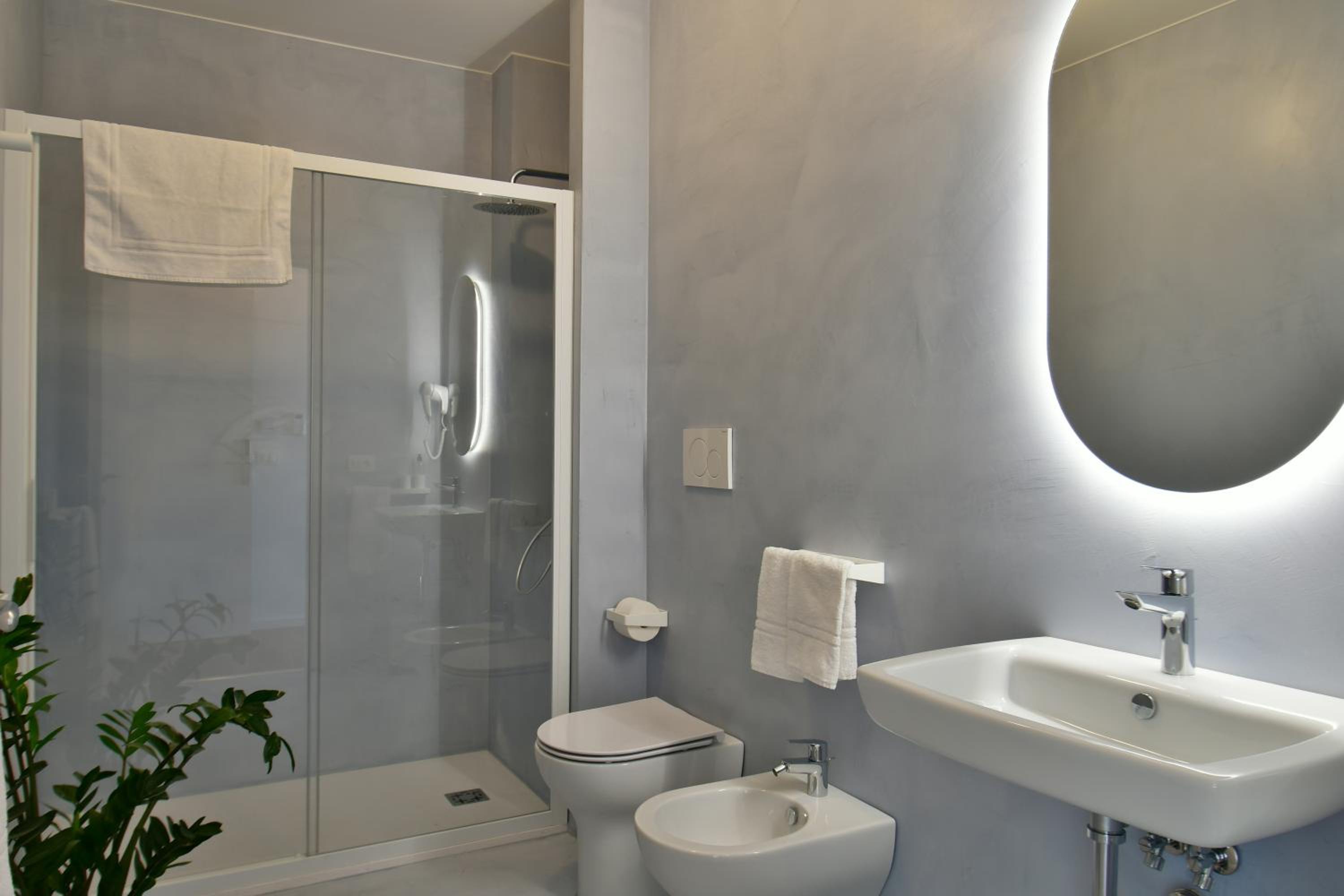 Superior Double or Twin Room - Photo 28