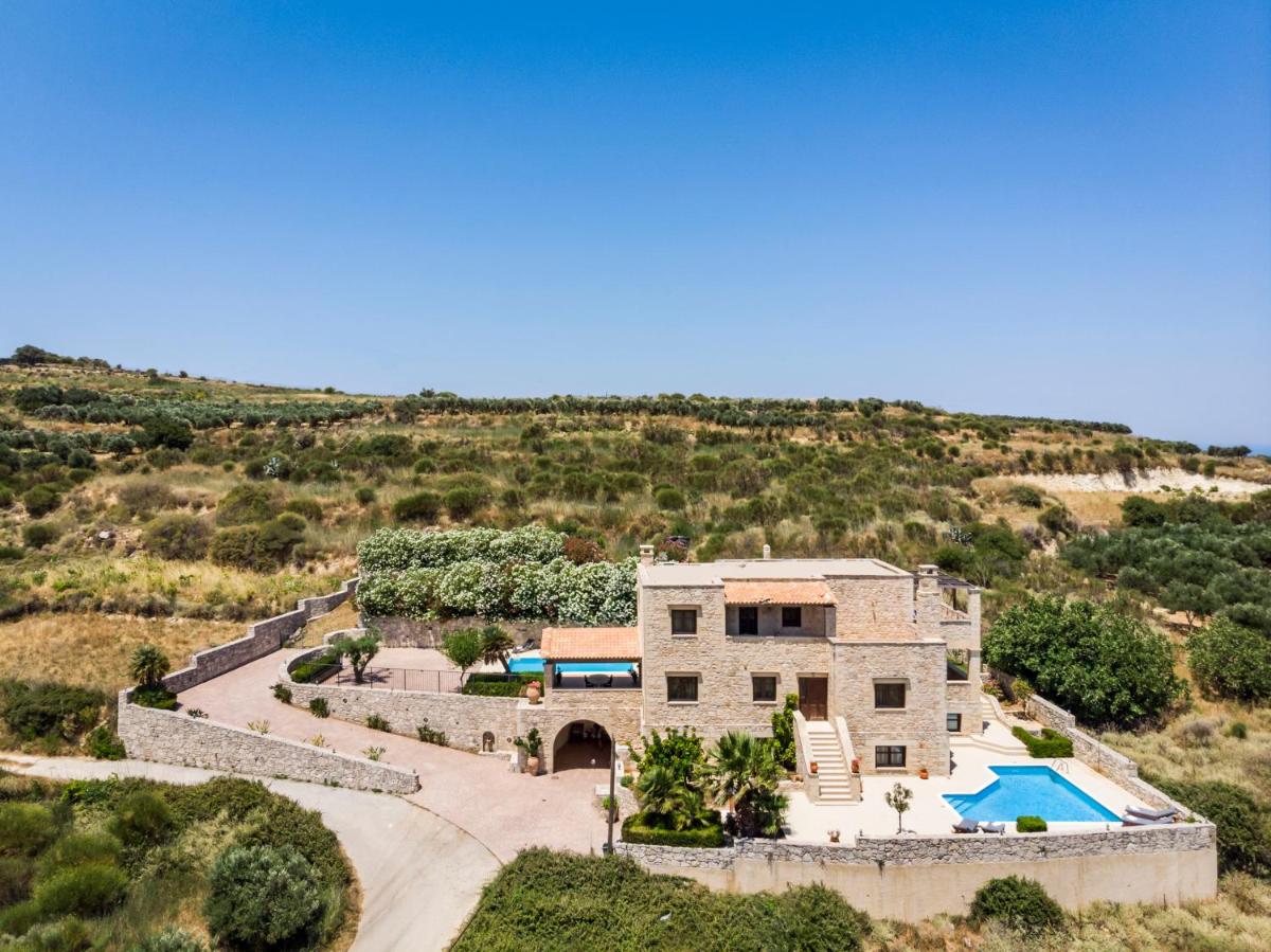 Villa with Private Pool photo 2
