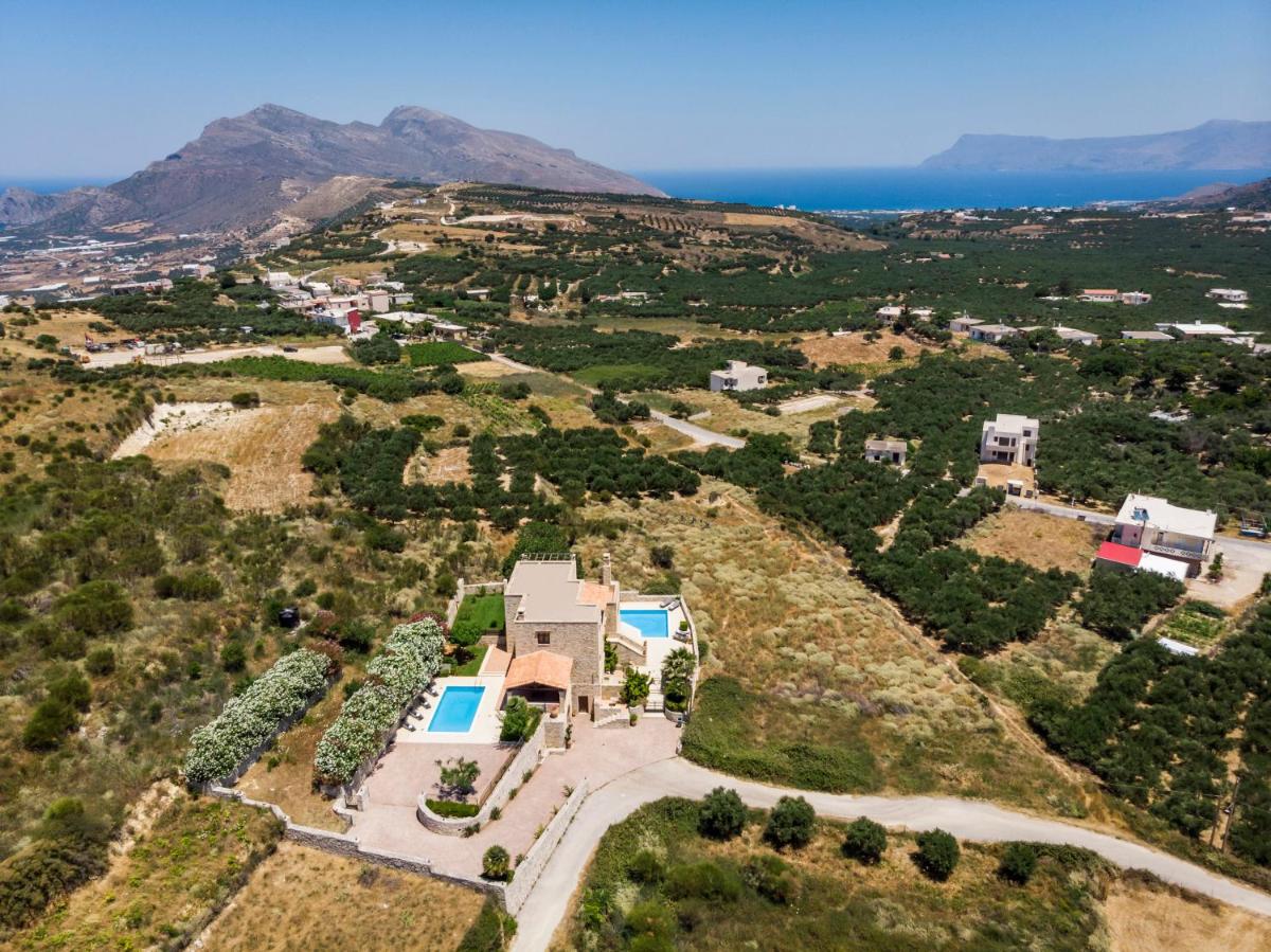 Villa with Private Pool photo 3