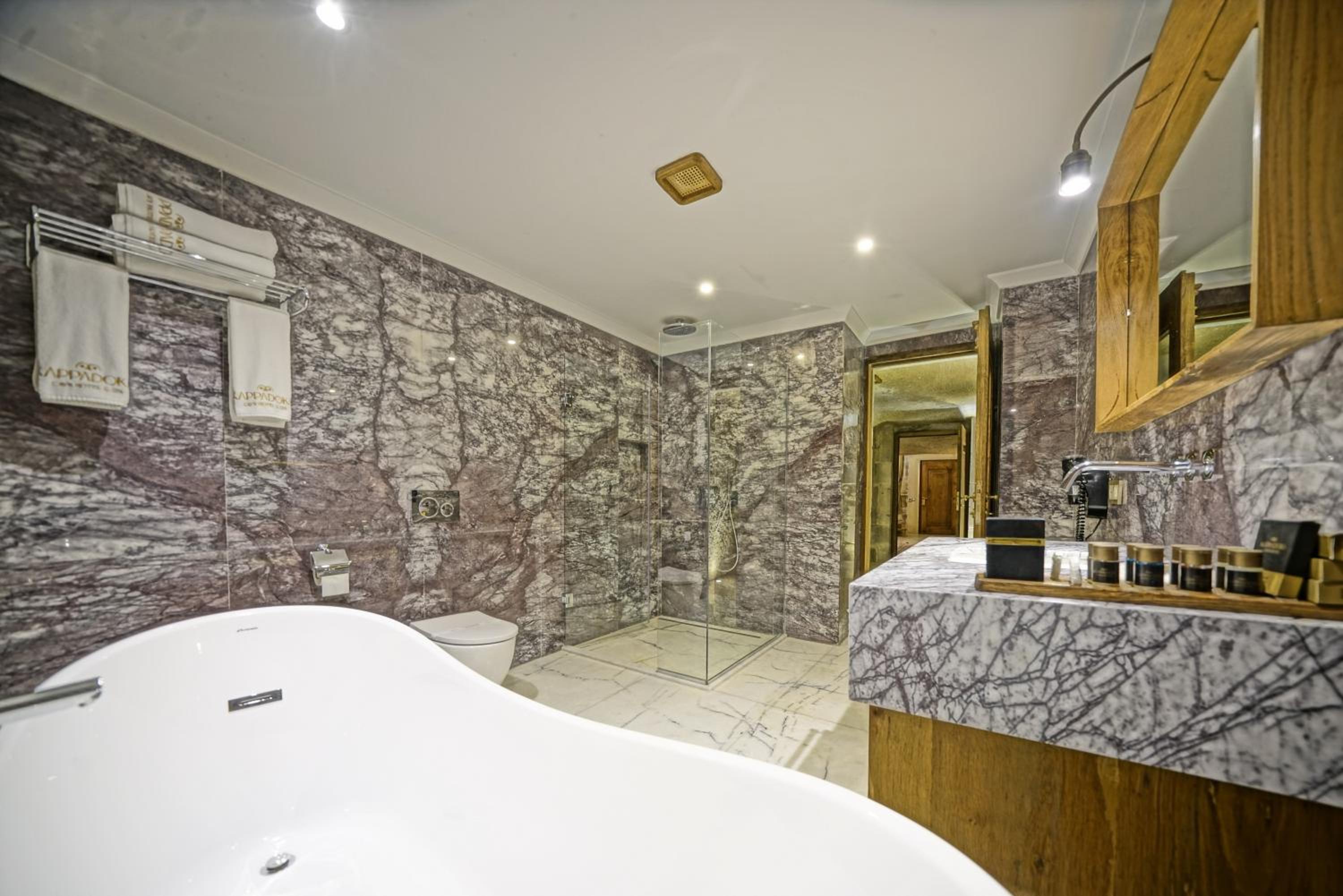 Family Suite - Photo 11