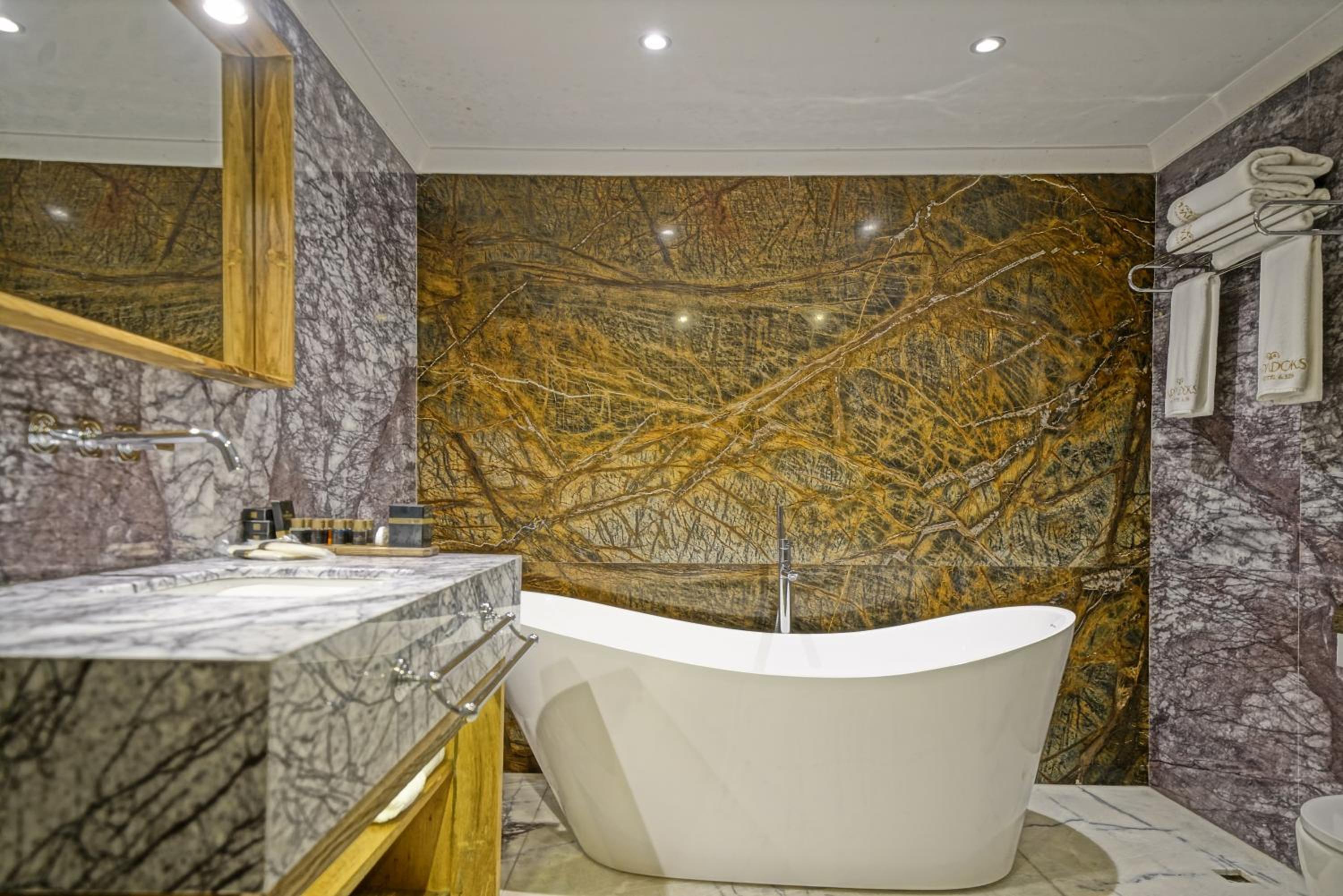 Family Suite - Photo 4