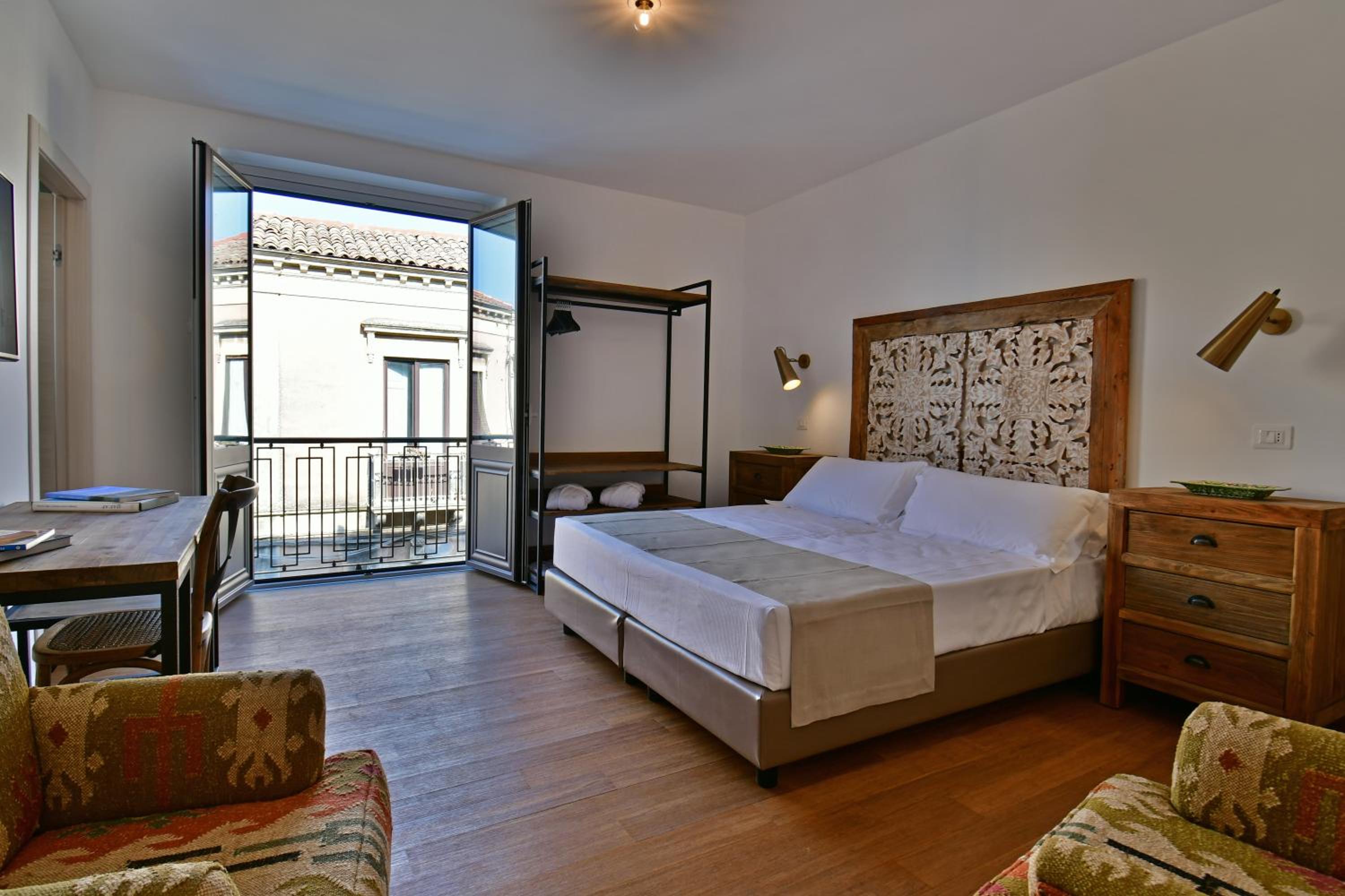 Standard Double or Twin Room - Photo 20