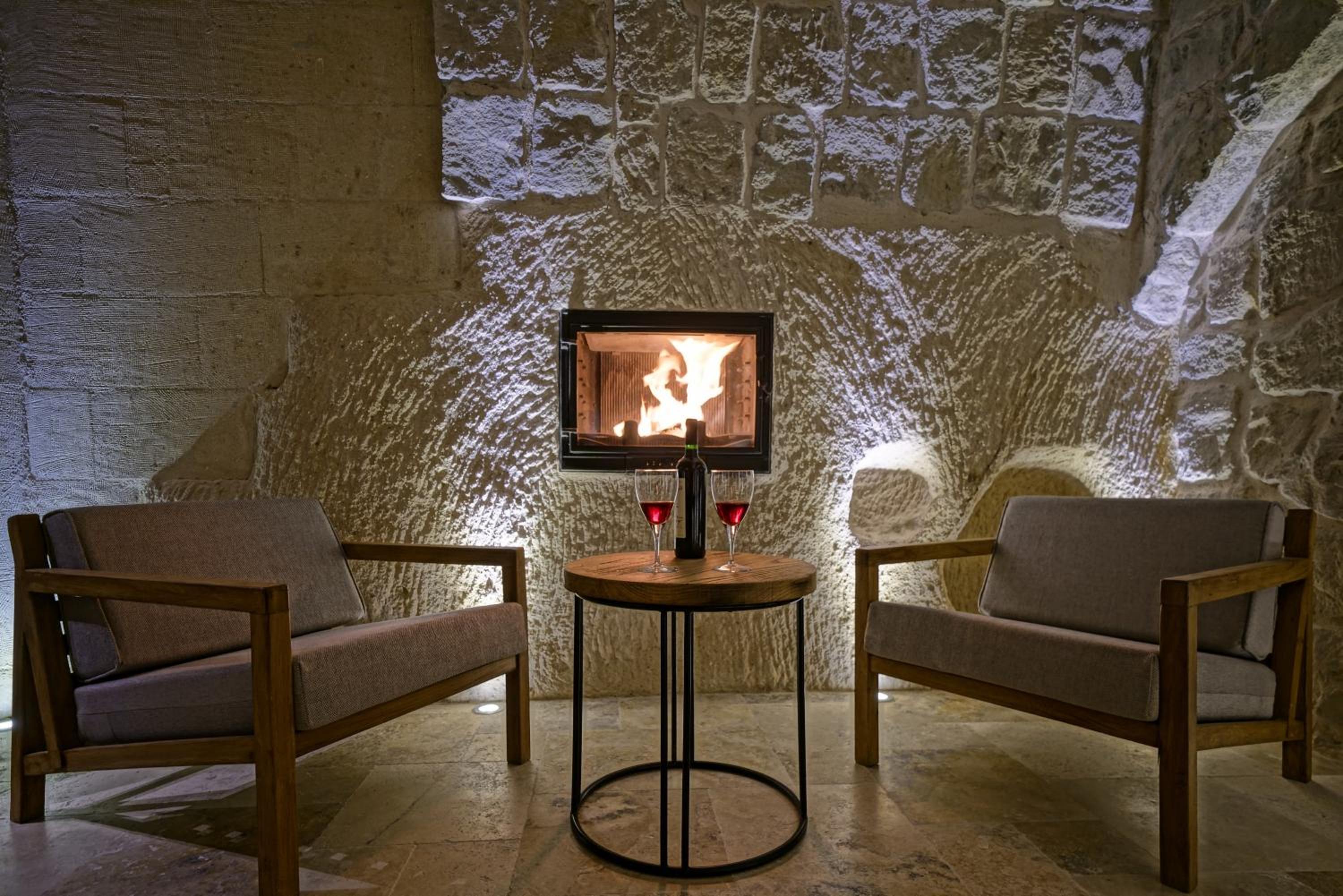Suite - Photo 2