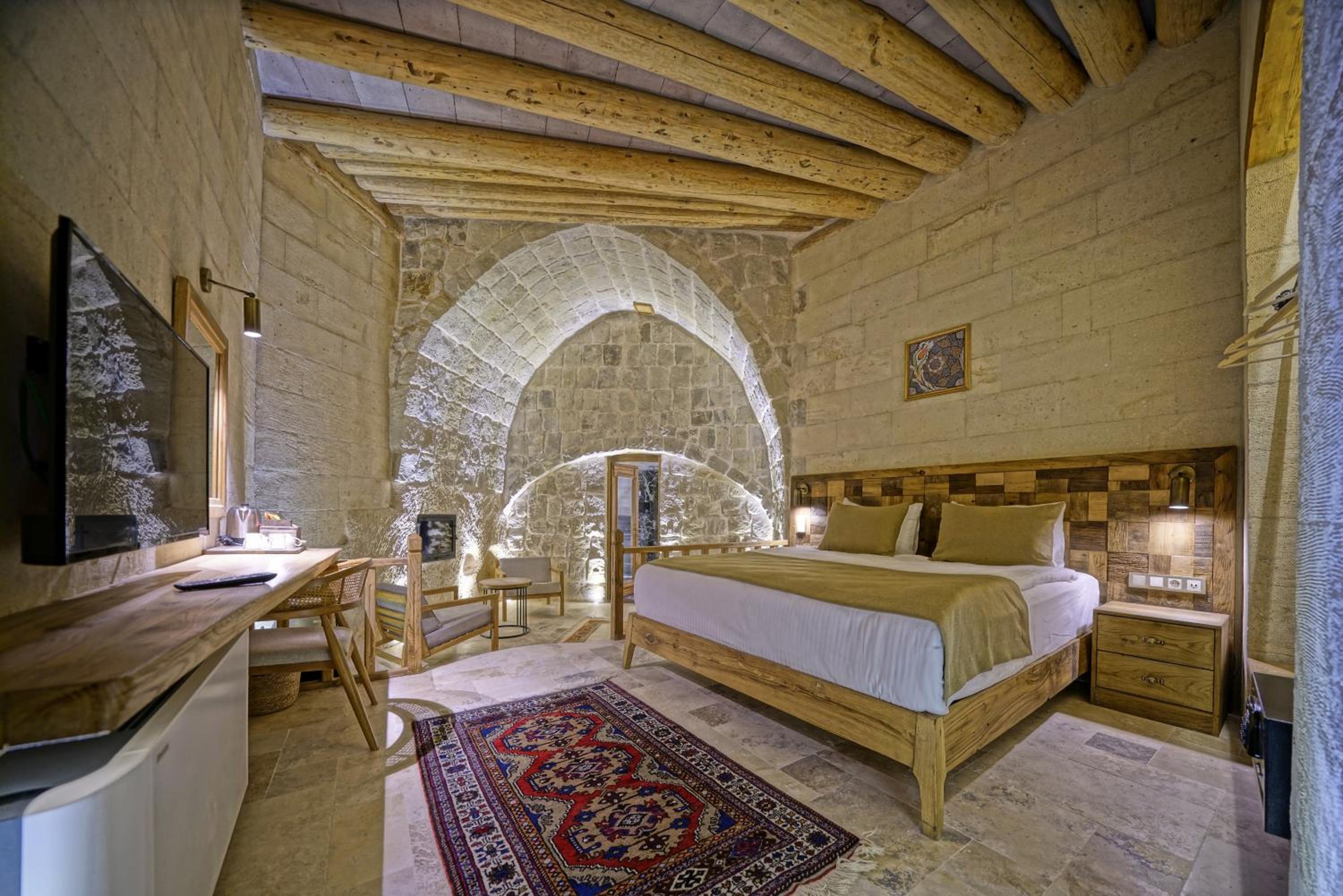 Suite - Photo 5