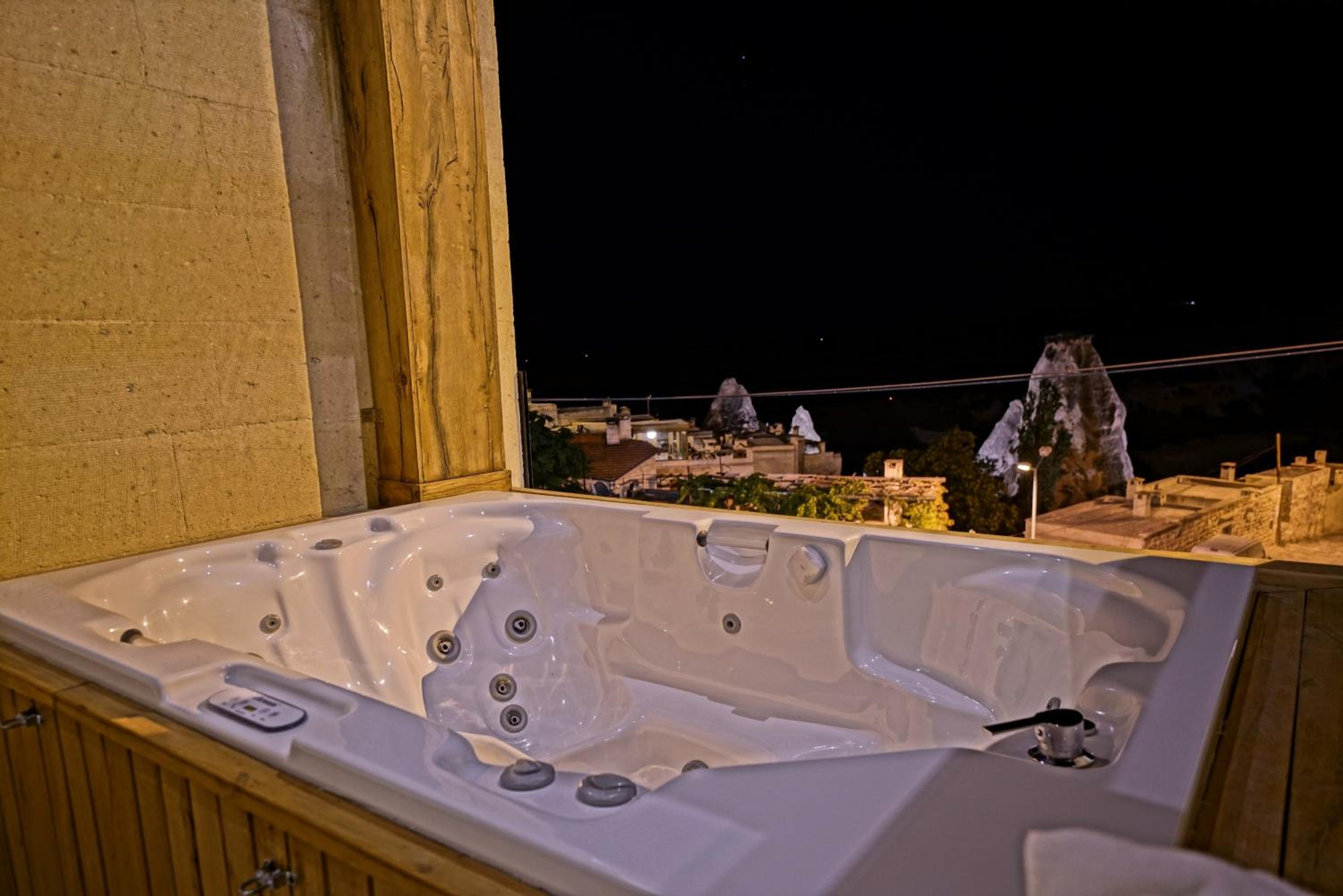 Duplex Suite - Photo 17