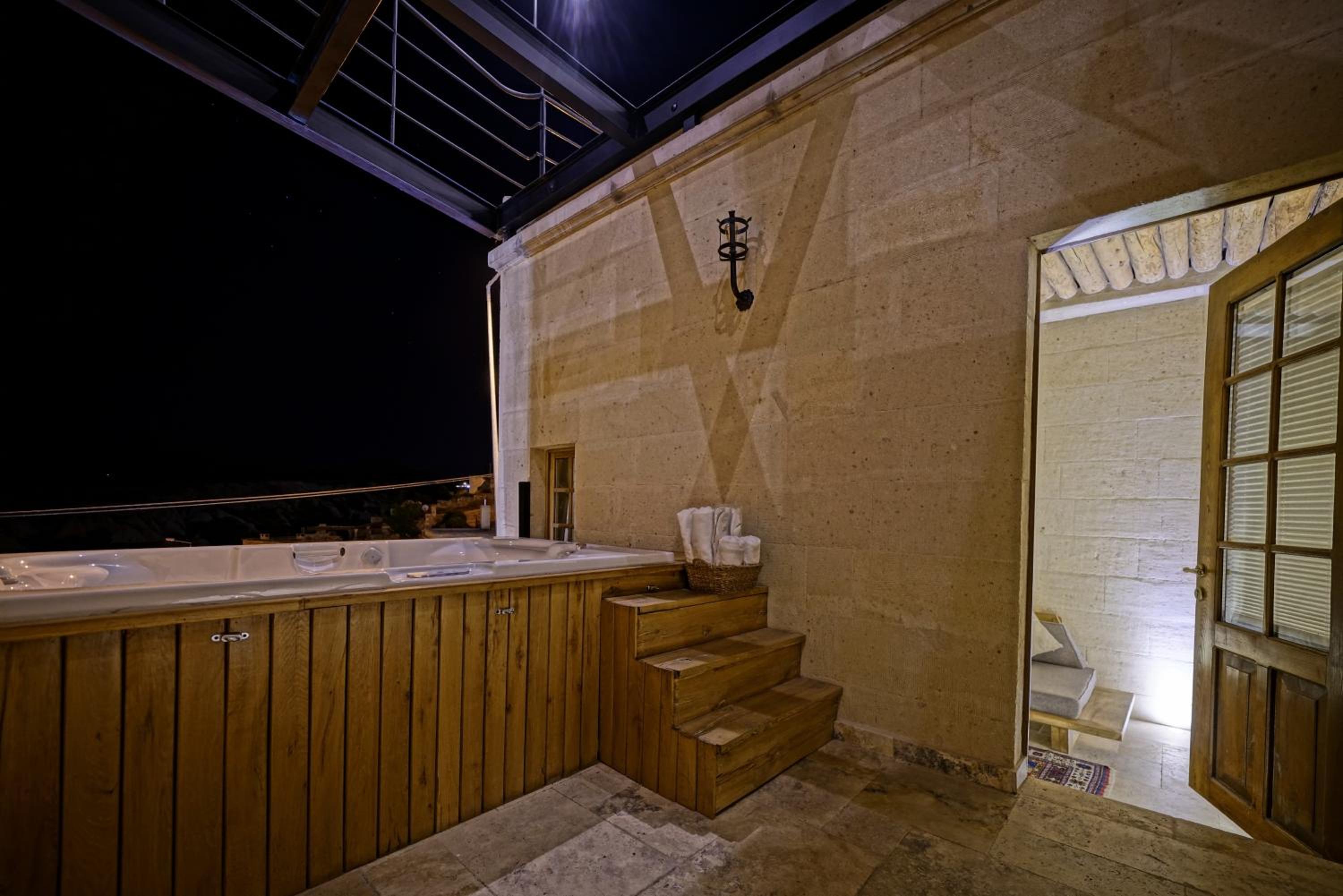 Duplex Suite - Photo 13