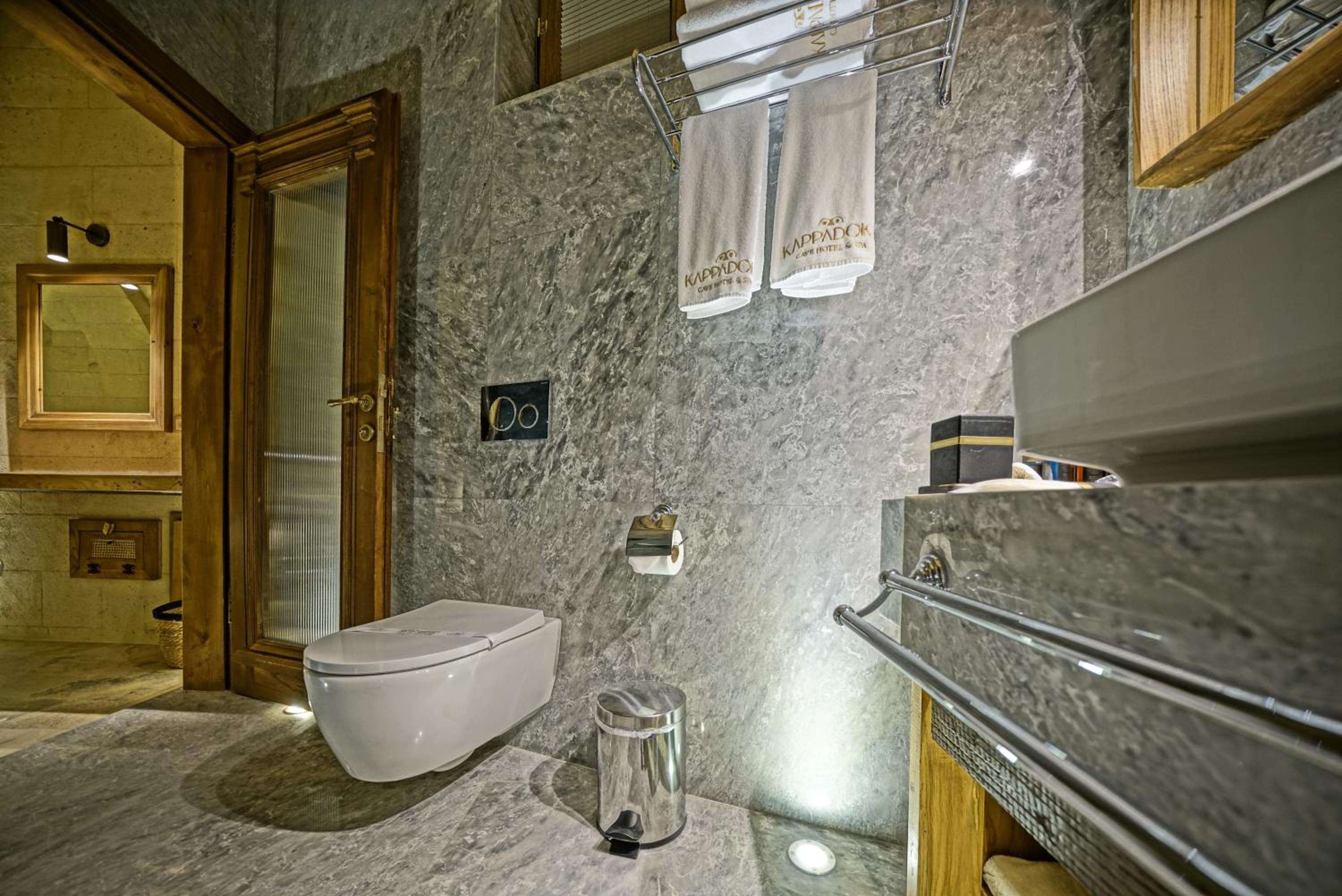 Duplex Suite - Photo 10