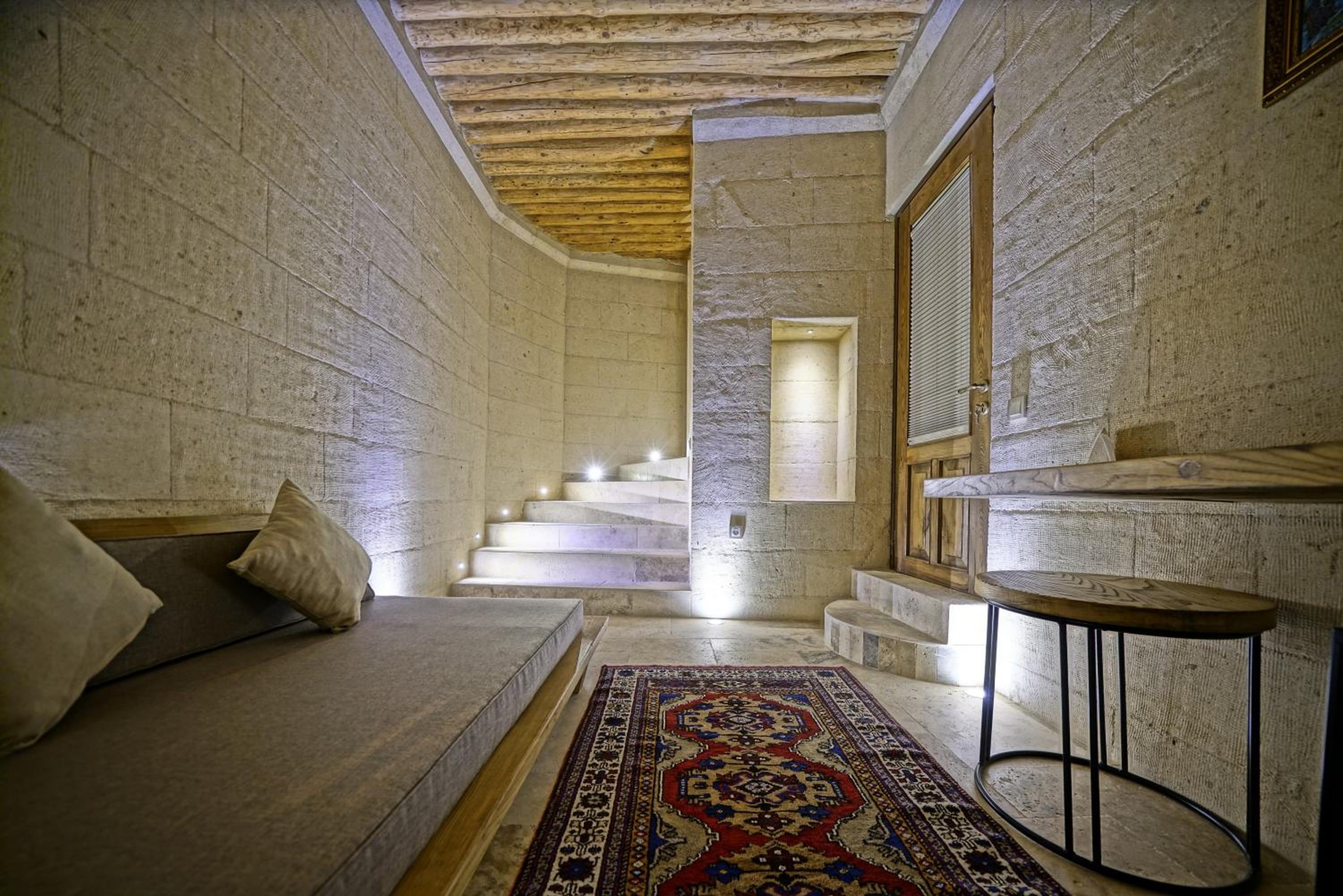 Duplex Suite - Photo 16