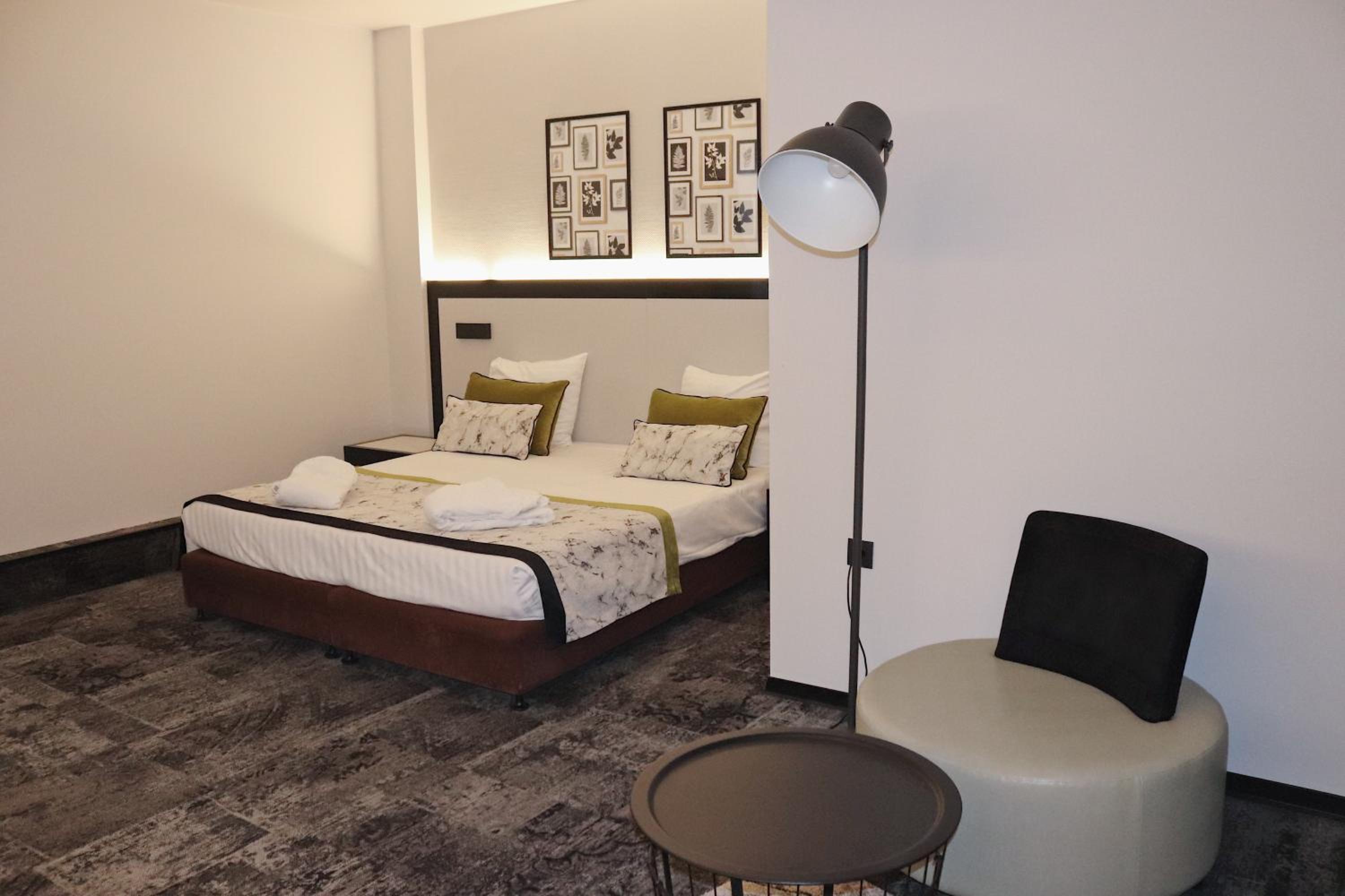 Executive Double Room - Photo 21