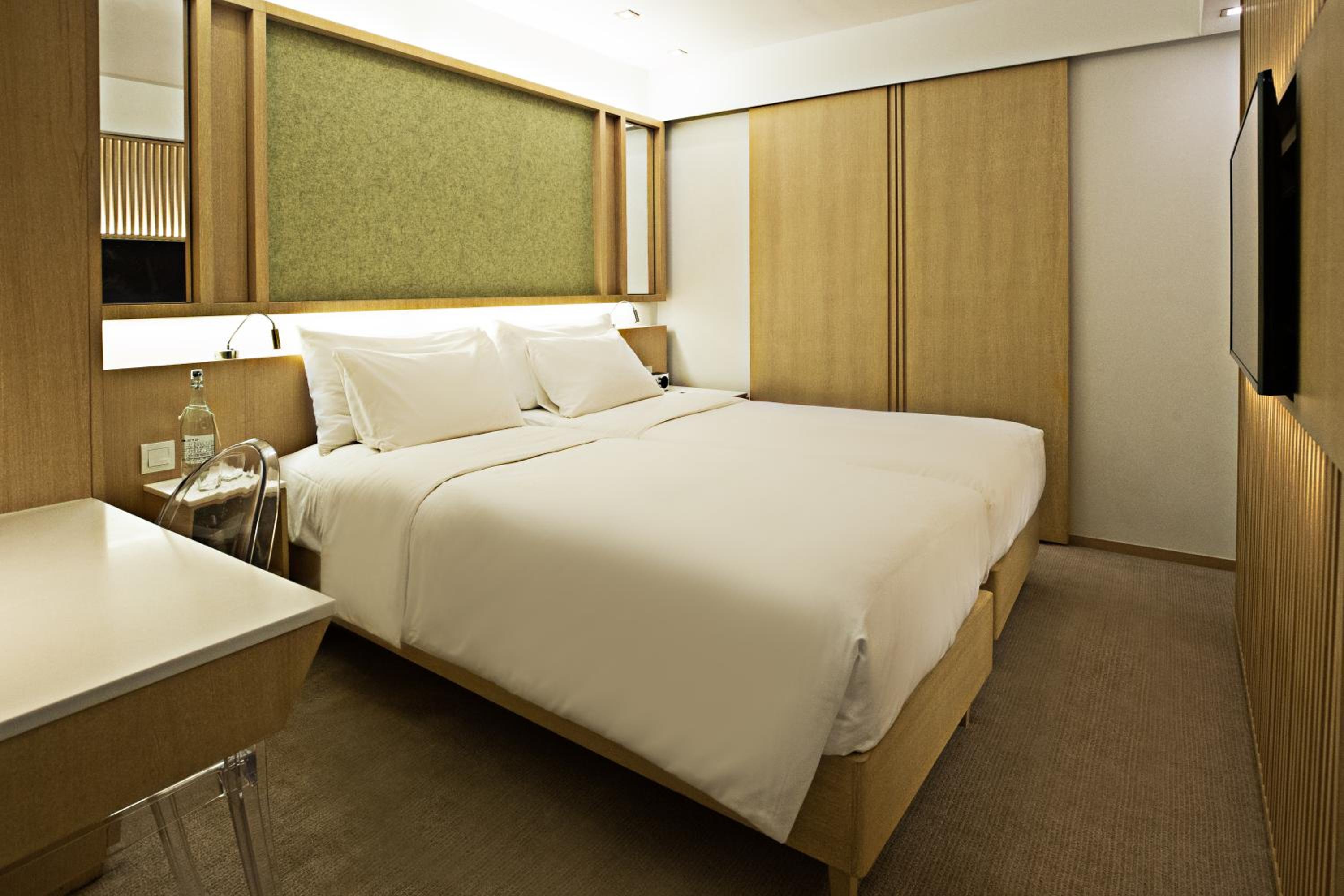 Cabin Double Bed - Photo 2