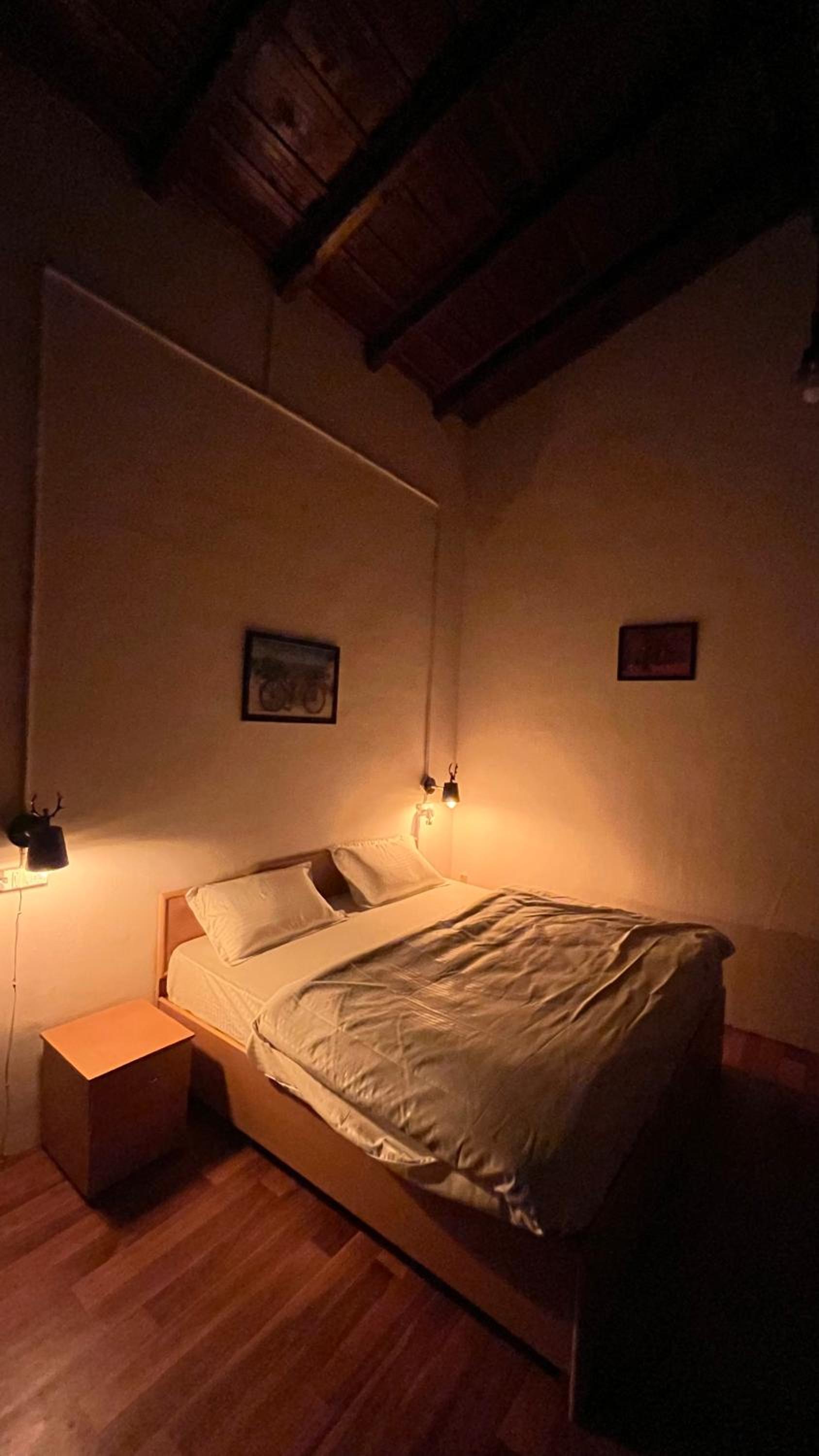 Double Room with Private Bathroom photo 2