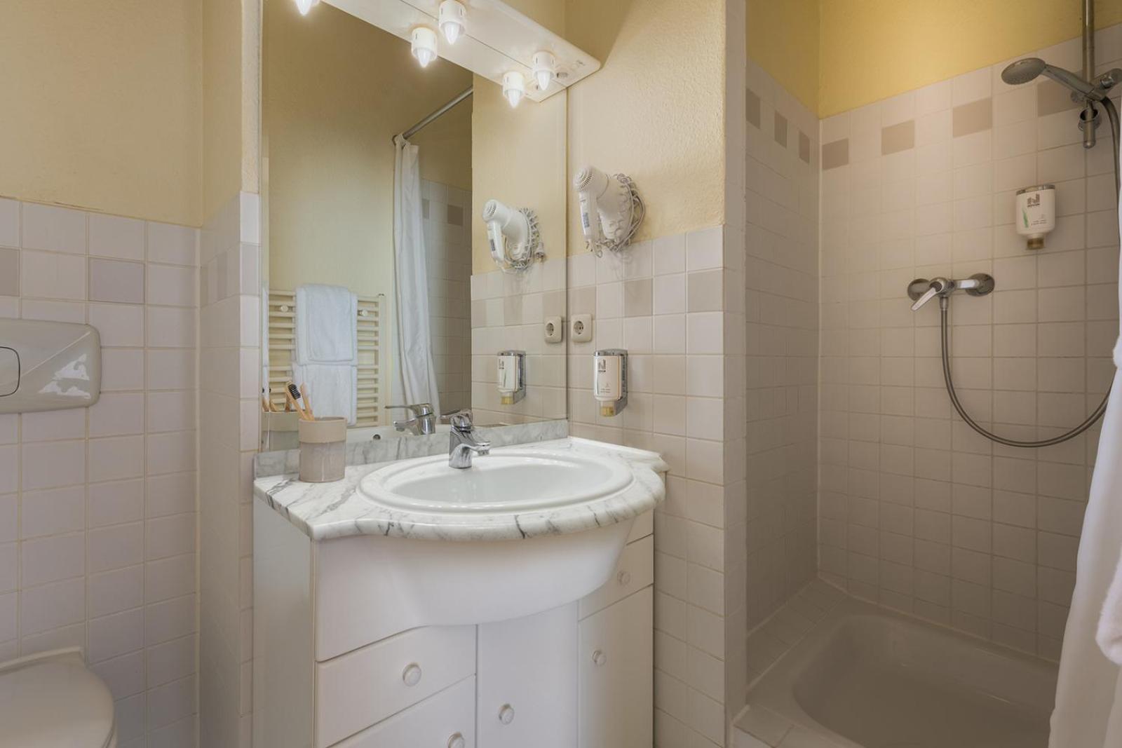 Apartment (3 Adults) - Photo 7
