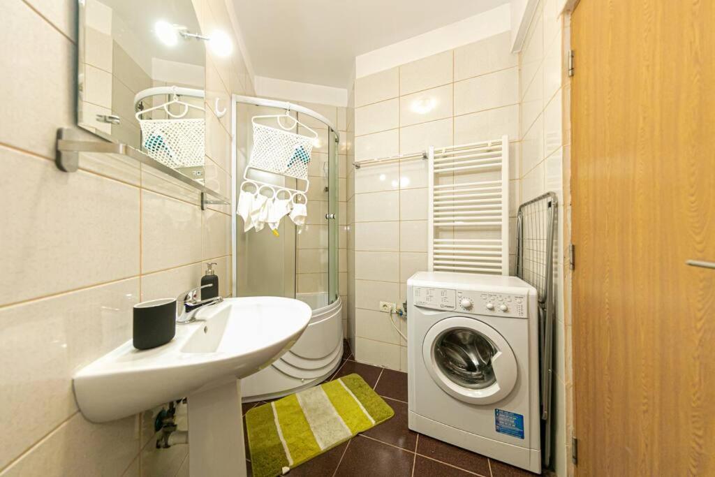 One-Bedroom Apartment - Photo 24