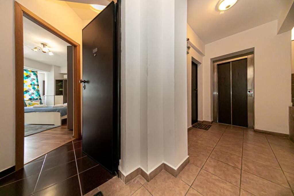 One-Bedroom Apartment - Photo 29