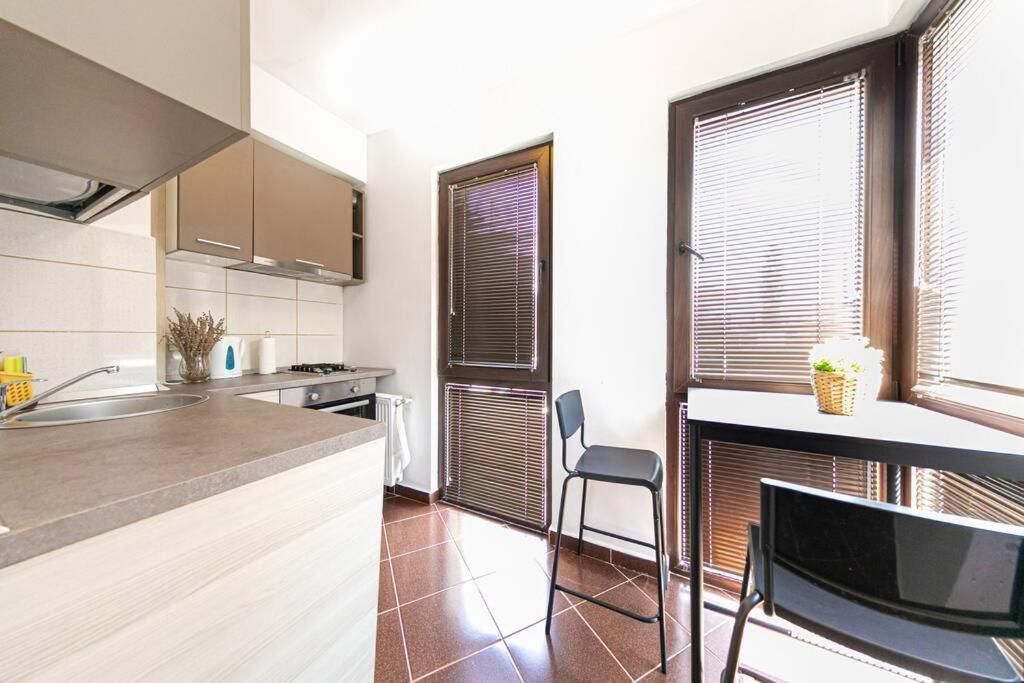 One-Bedroom Apartment - Photo 28