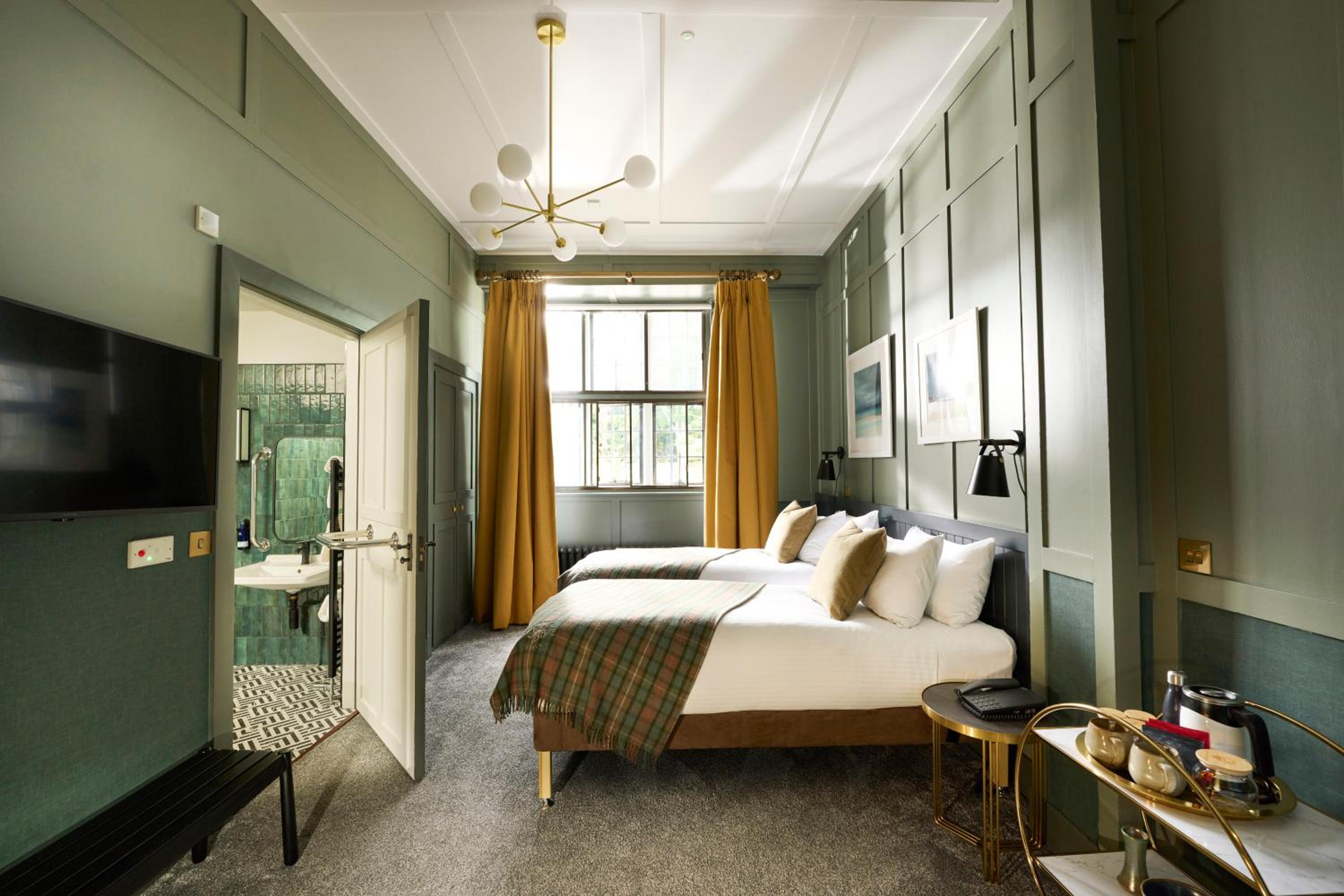 Superior King or Twin Accessible Room